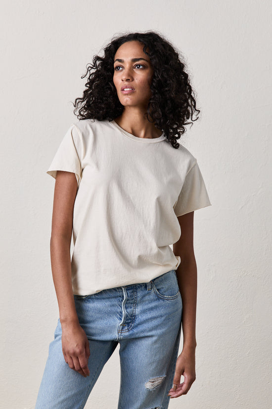 MOORE RELAXED TEE / PARCHMENT