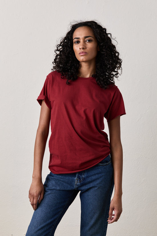 MOORE RELAXED TEE / DEEP RED