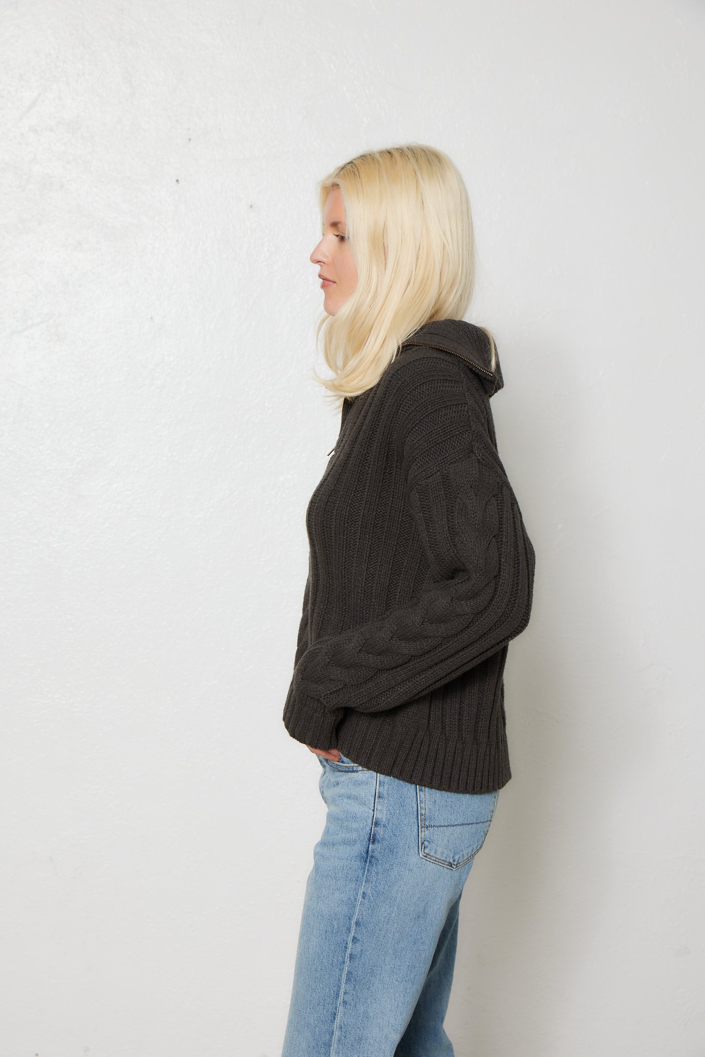 COCO CABLE SWEATER / FADED BLACK