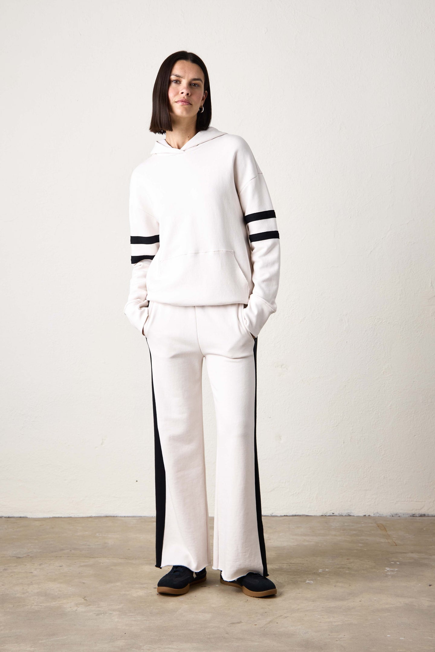 RILEY FRENCH TERRY SPORT PANT / IVORY/BLACK