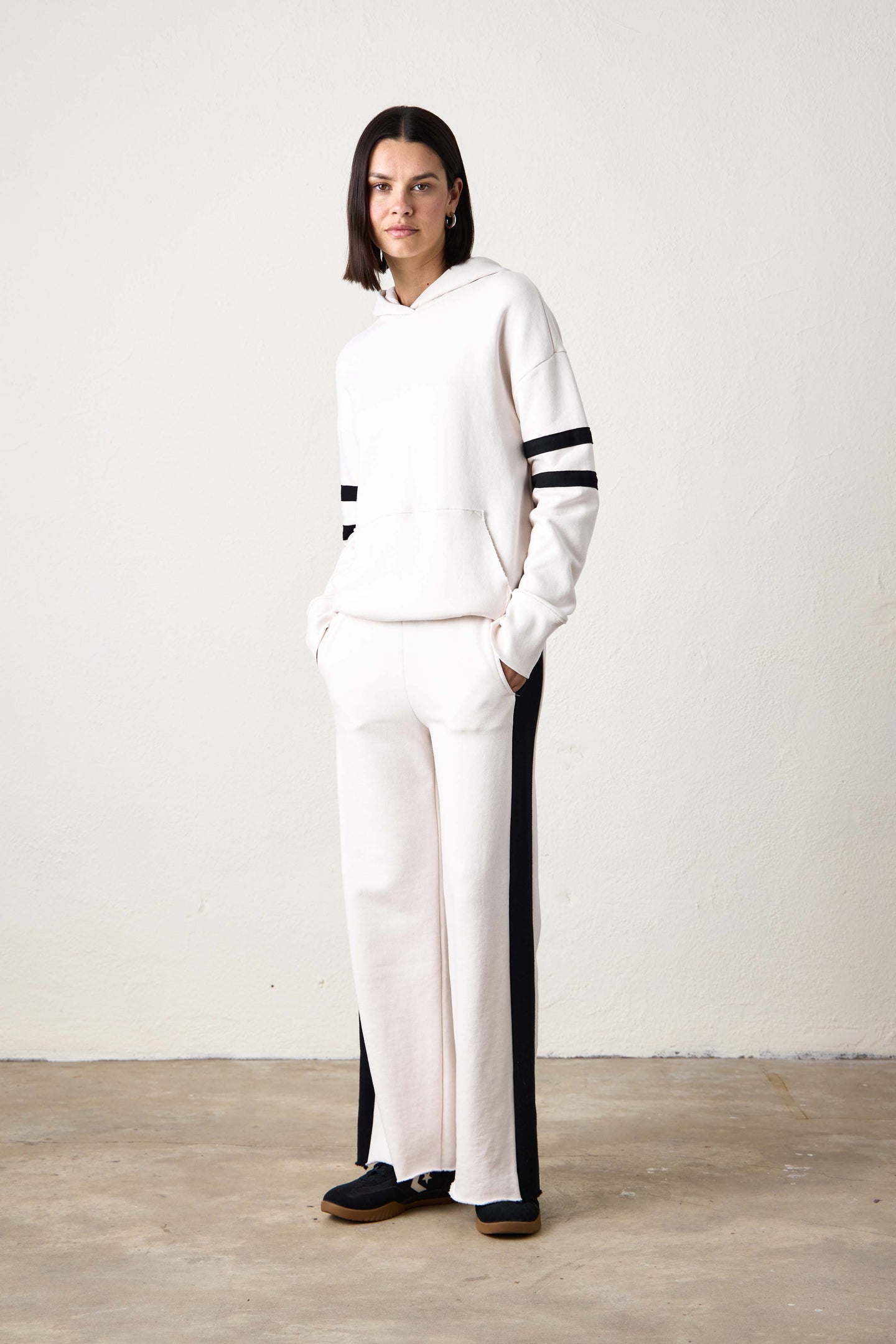 RILEY FRENCH TERRY SPORT PANT / IVORY/BLACK