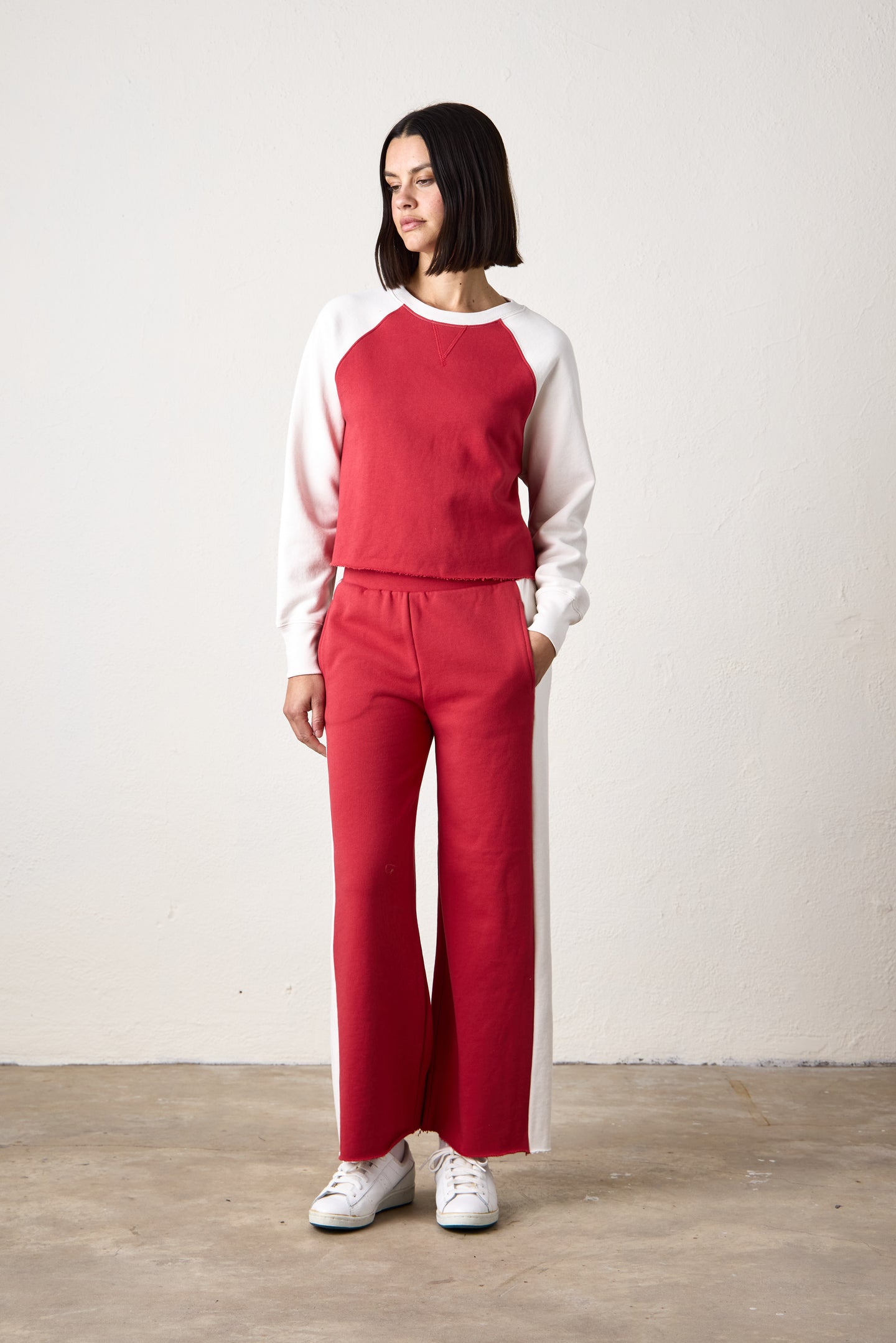 MARCO CROP LOOP TERRY SWEATSHIRT / CRIMSON/IVORY