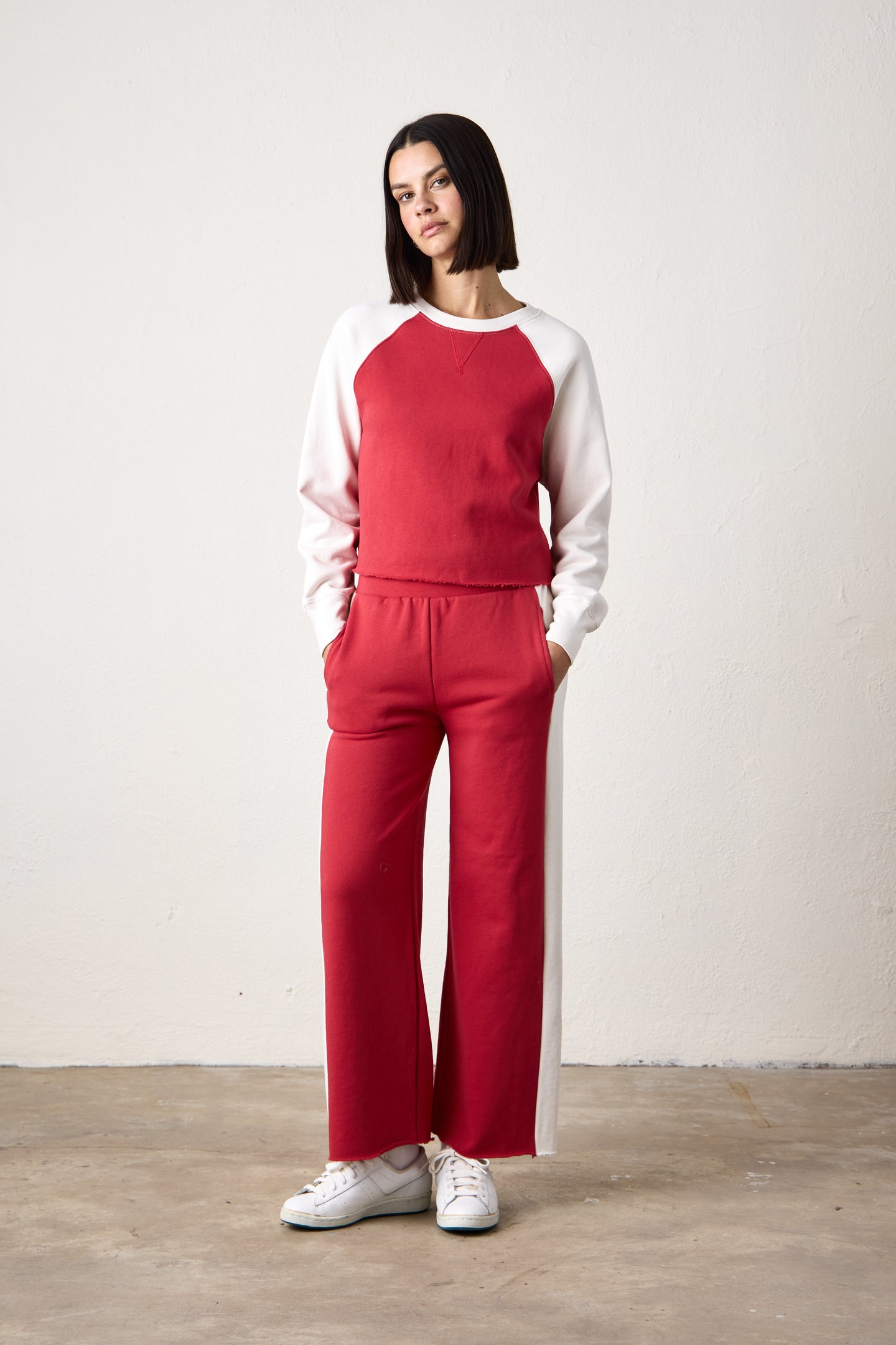 MARCO CROP LOOP TERRY SWEATSHIRT / CRIMSON/IVORY