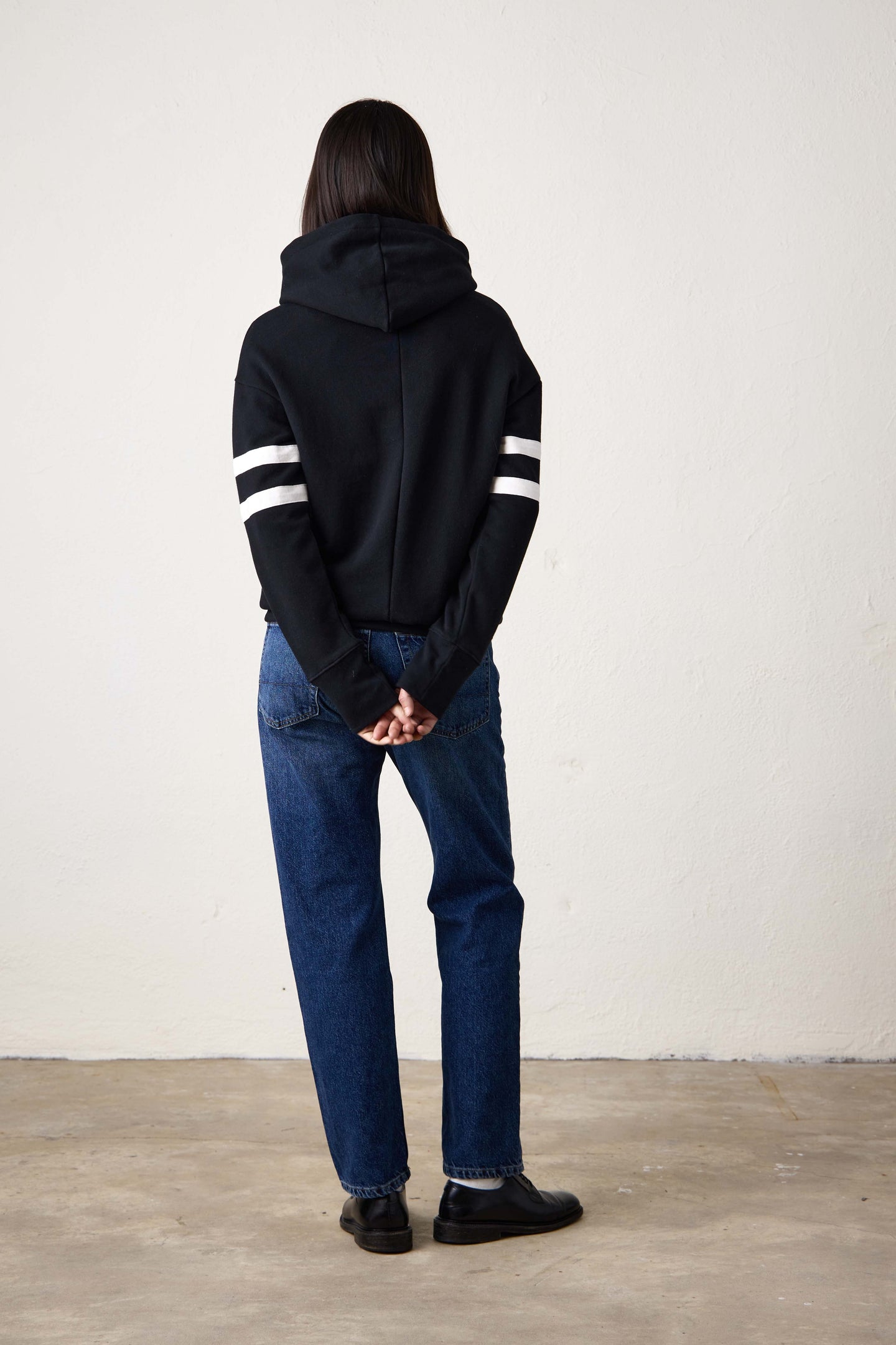 ELLIS RELAXED LOOP TERRY HOODY / BLACK/IVORY