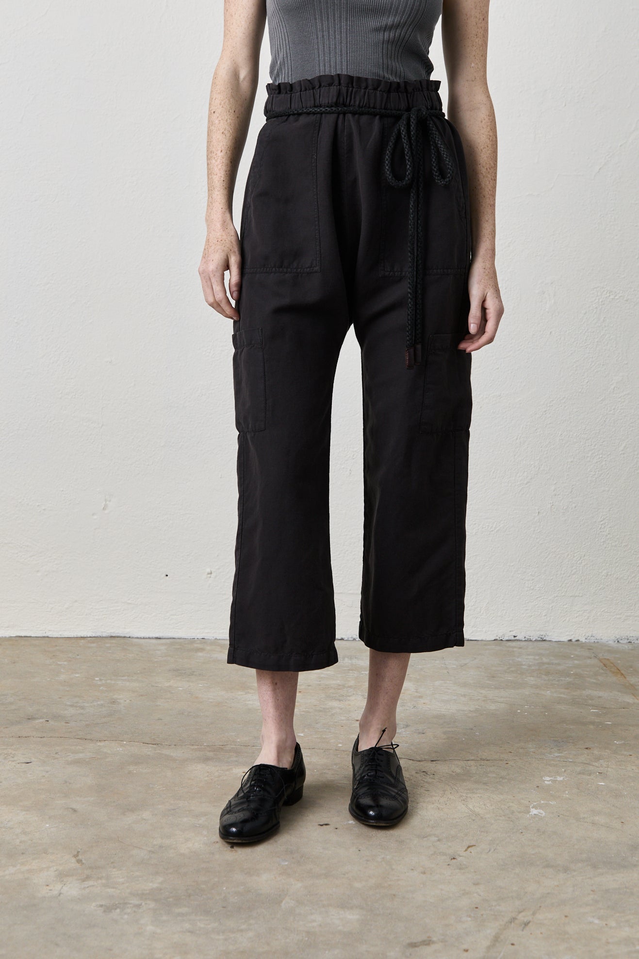 SHAILEY PAPERBAG WAIST PANT / FADED BLACK