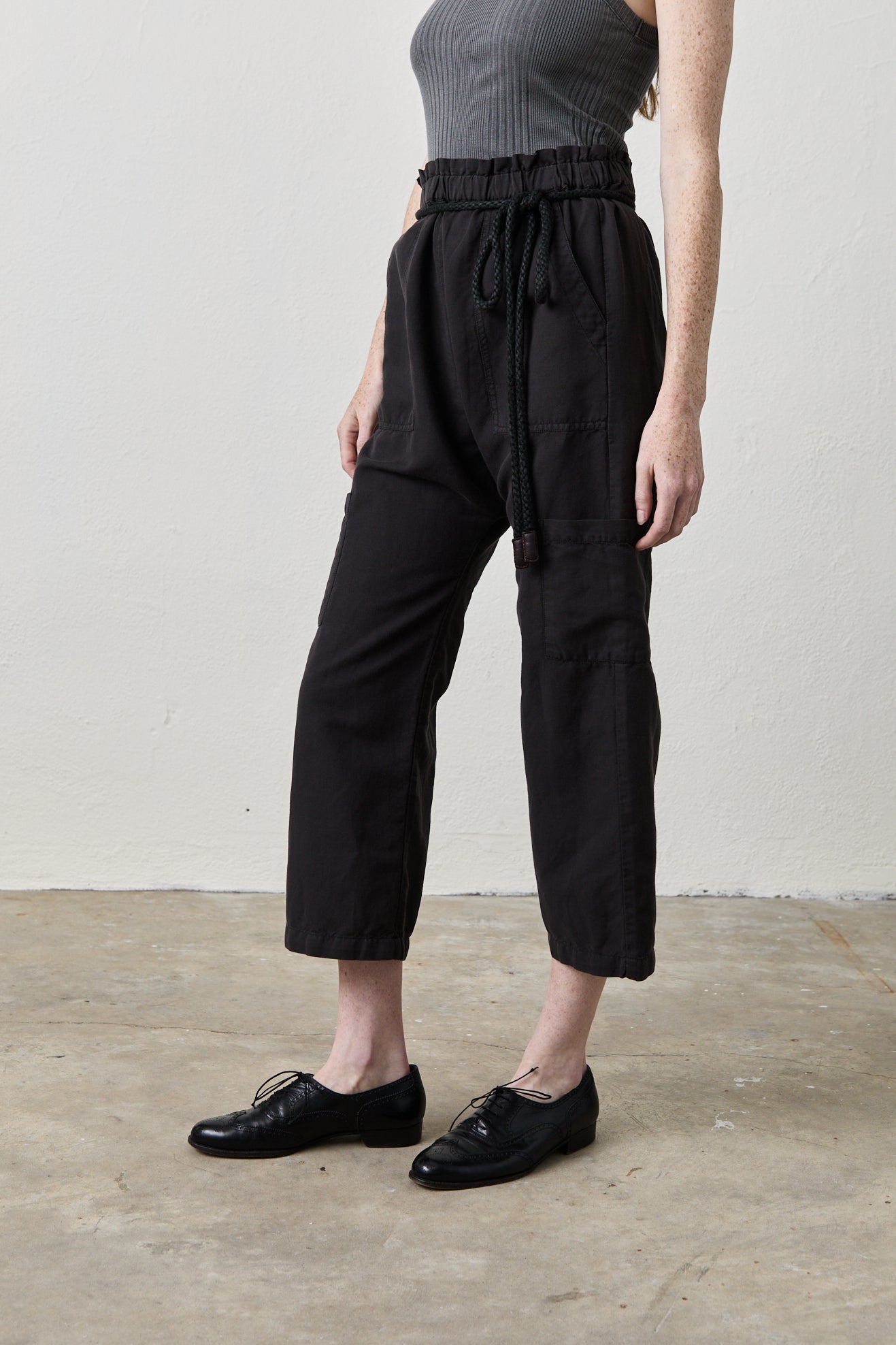 SHAILEY PAPERBAG WAIST PANT / FADED BLACK