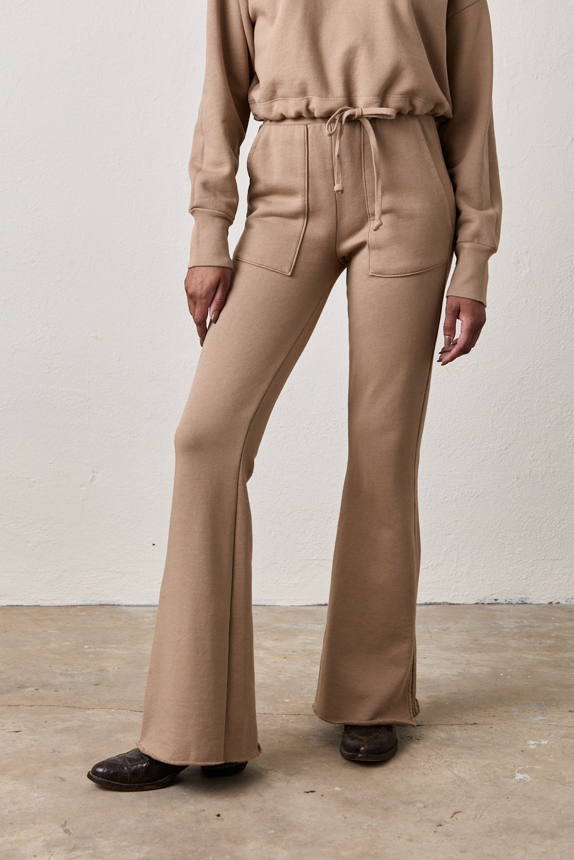 RUSTY SIDE SLIT FLAIR PANTS / BUNGALOW