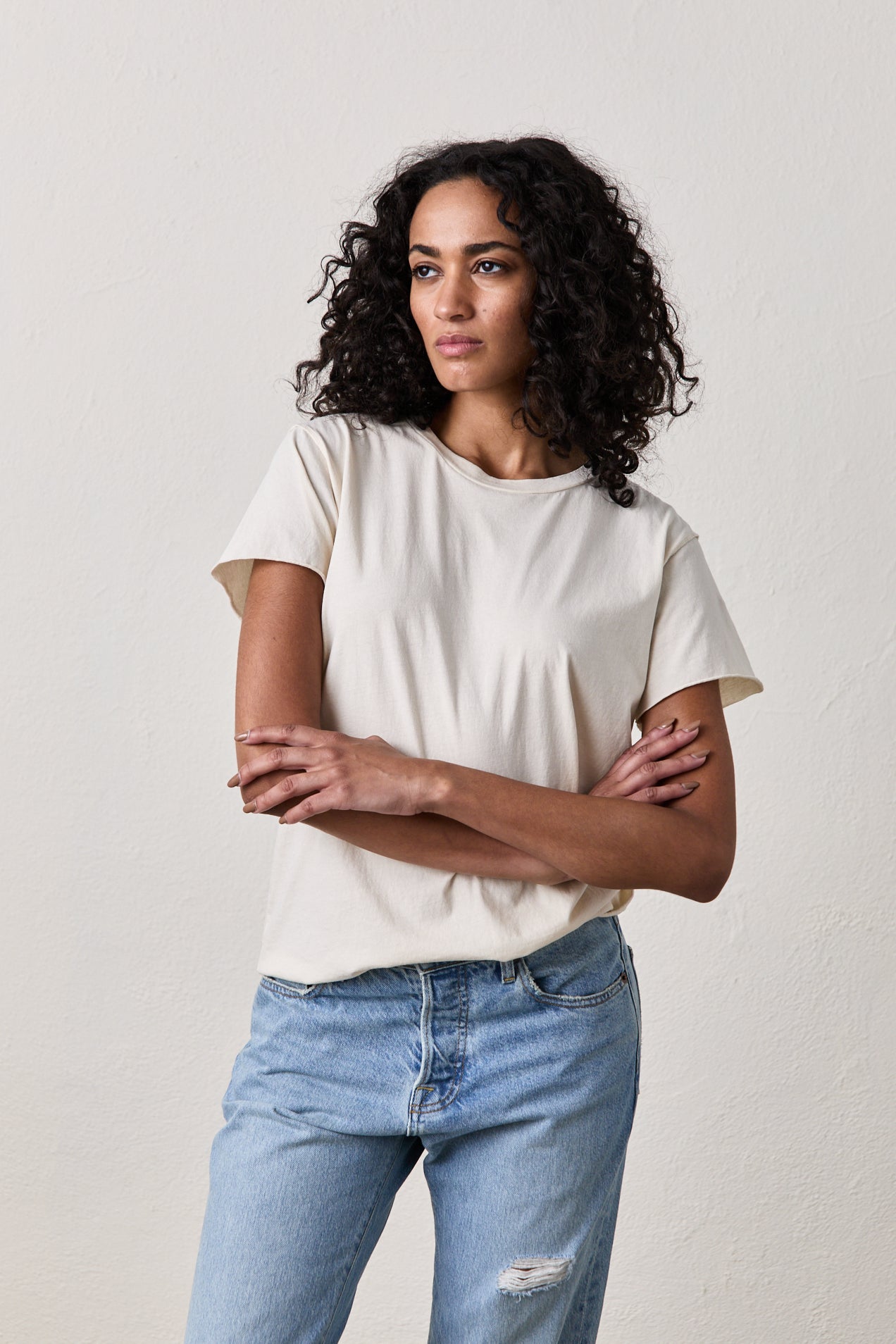 MOORE RELAXED TEE / PARCHMENT