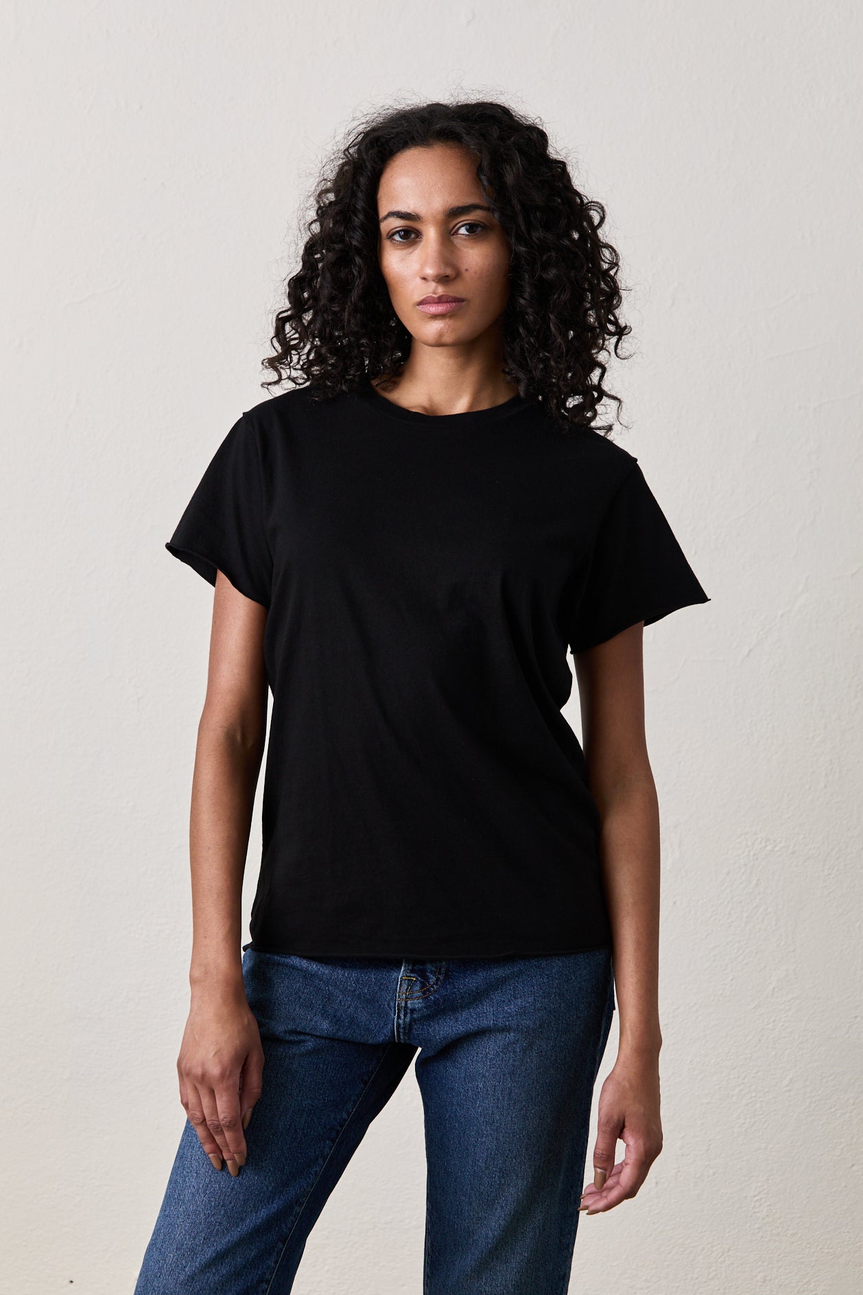 MOORE RELAXED TEE / BLACK