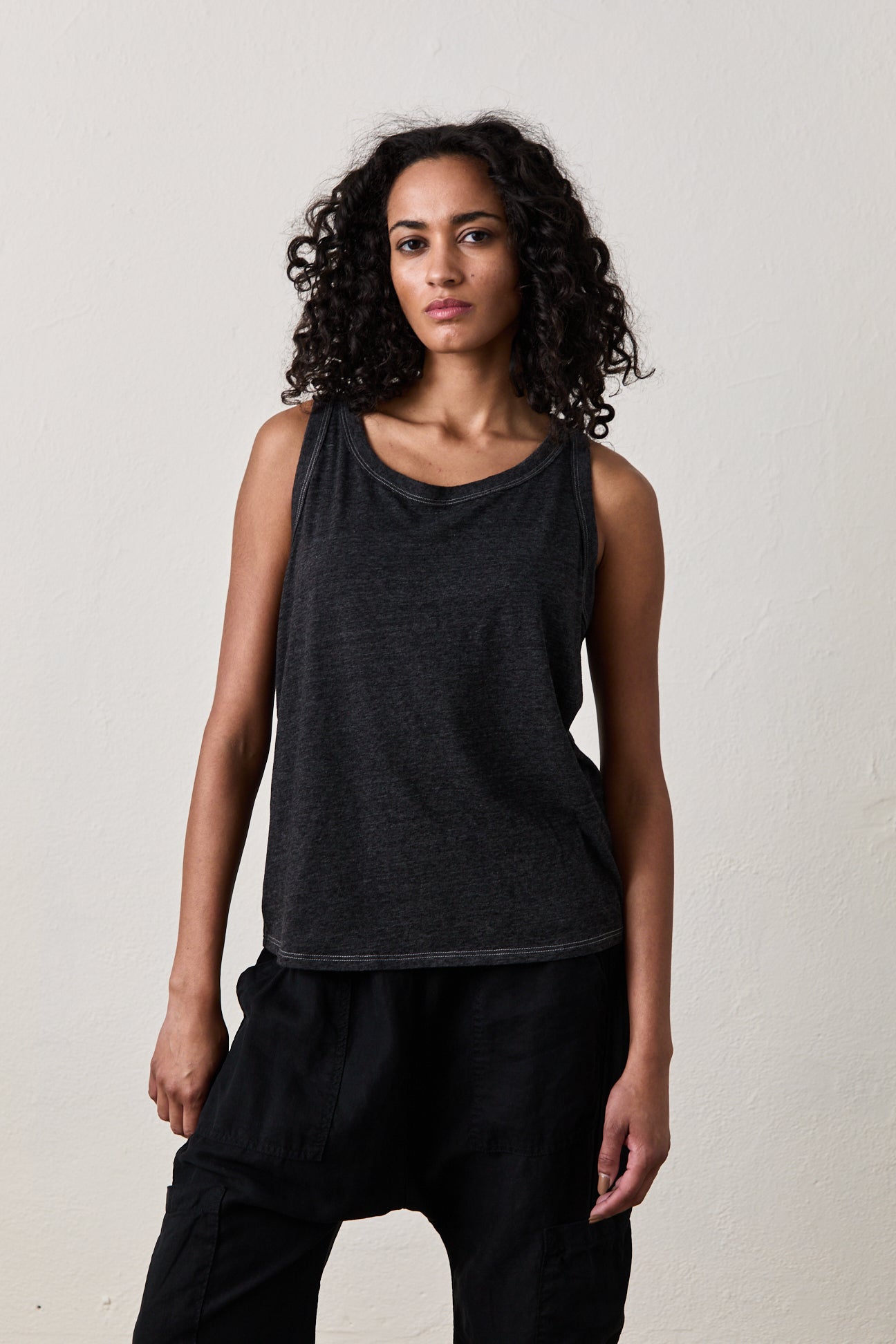 LIRA TANK / BLACK