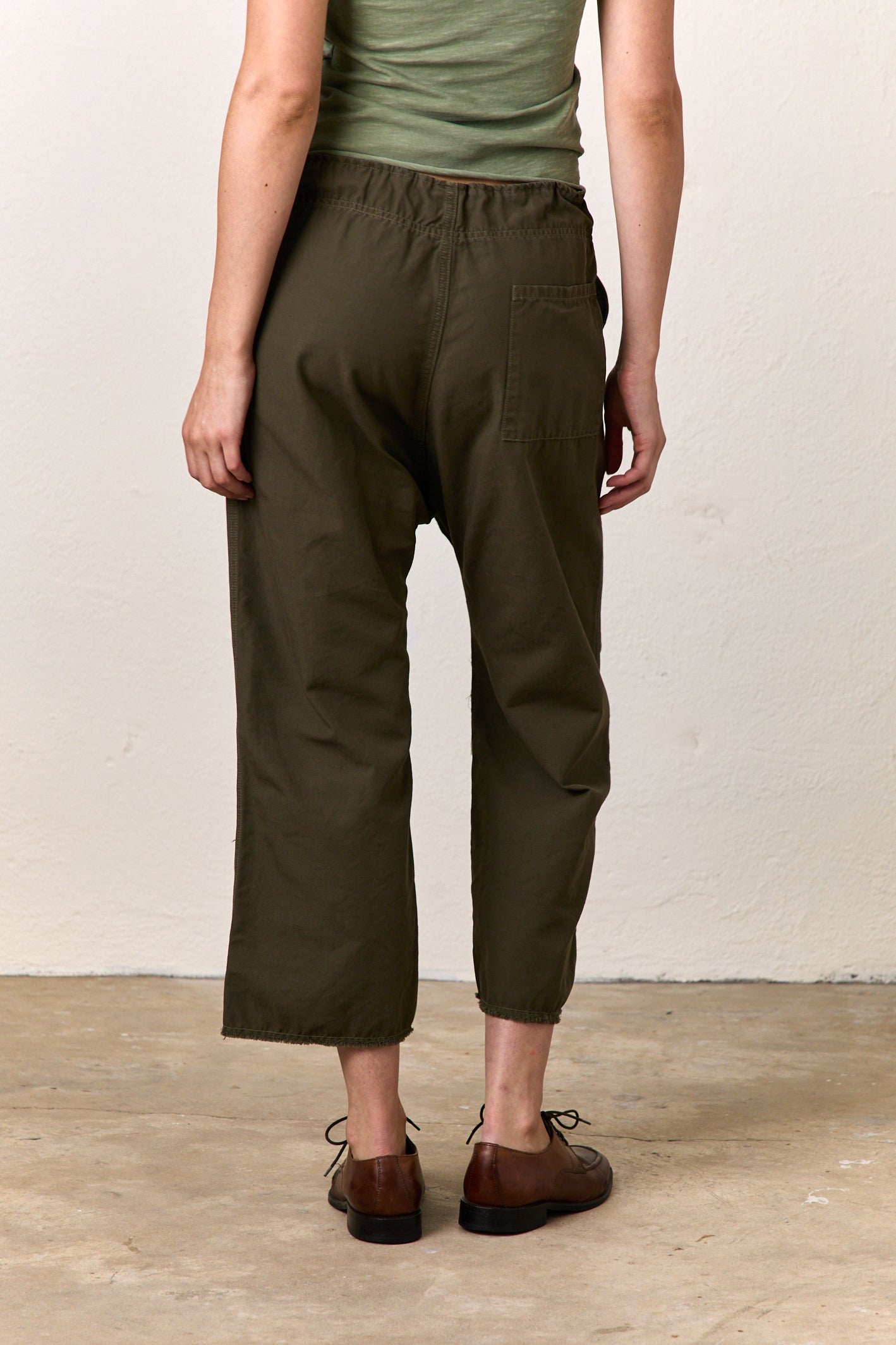 AKARI TIE WAIST PANT / OLIVE