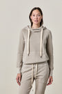 LISSE FITTED PULLOVER HOODY / BEACHWOOD