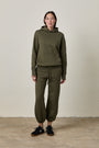 ELLIS PULLOVER HOODY / OLIVE