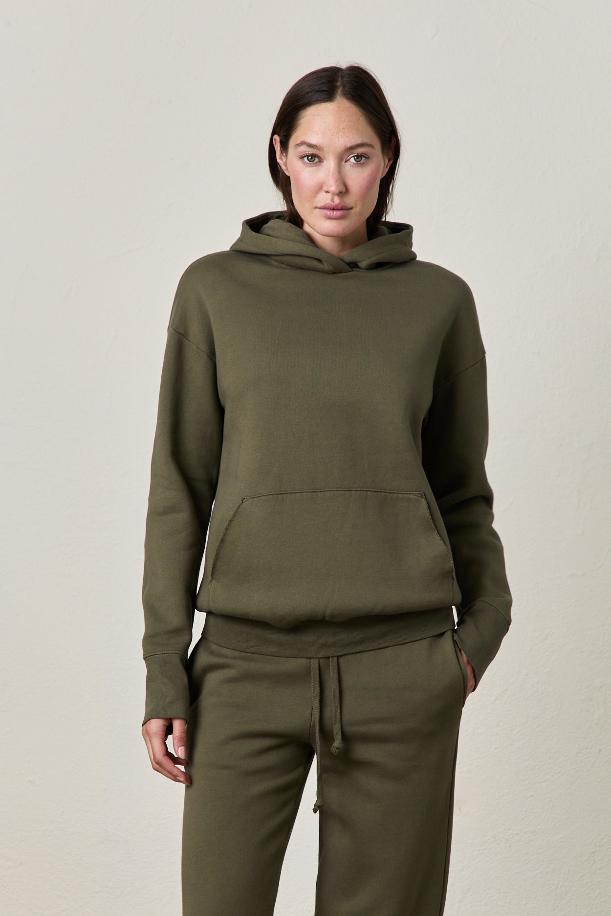 ELLIS PULLOVER HOODY / OLIVE