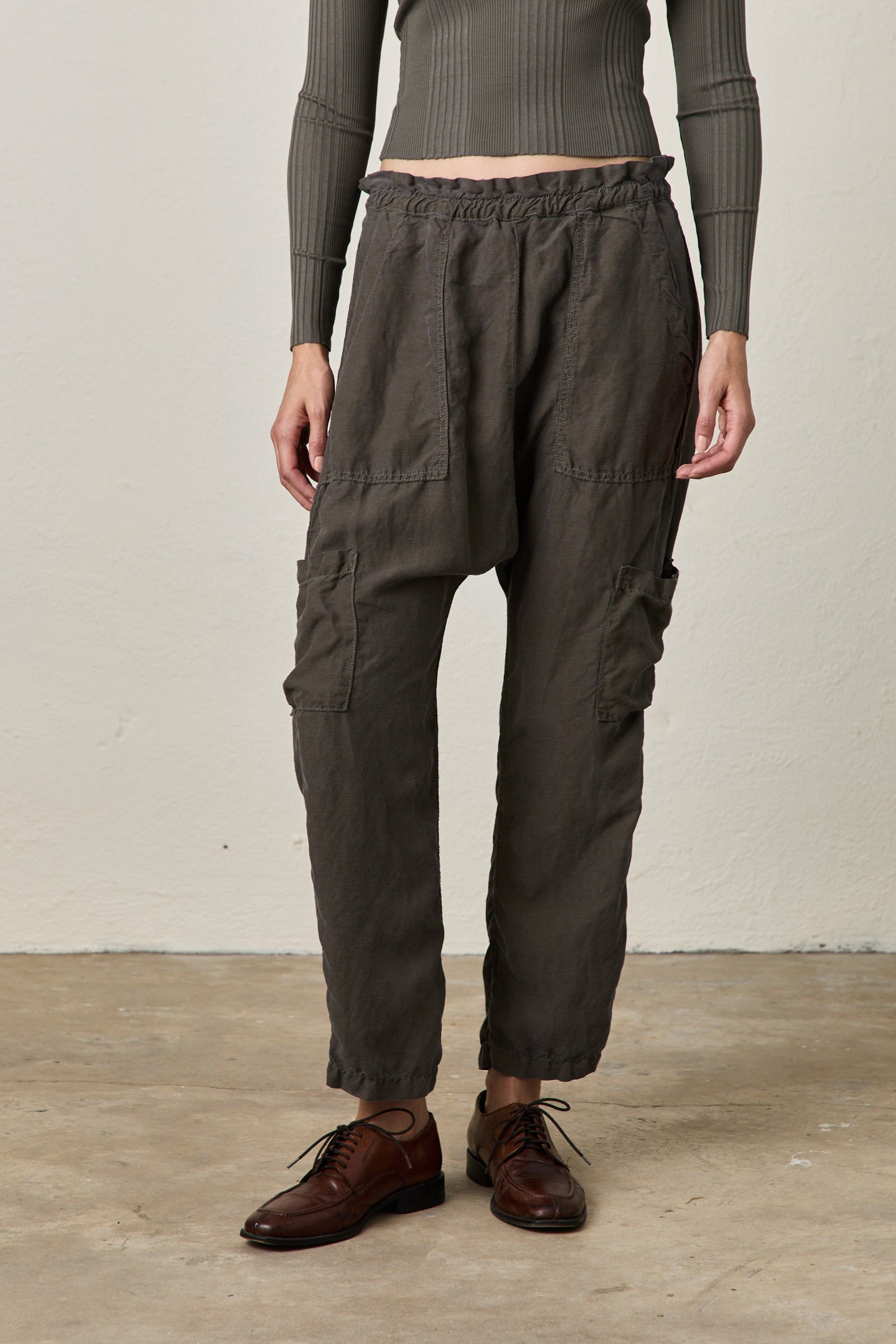 SHAILEY PANT / OLIVE