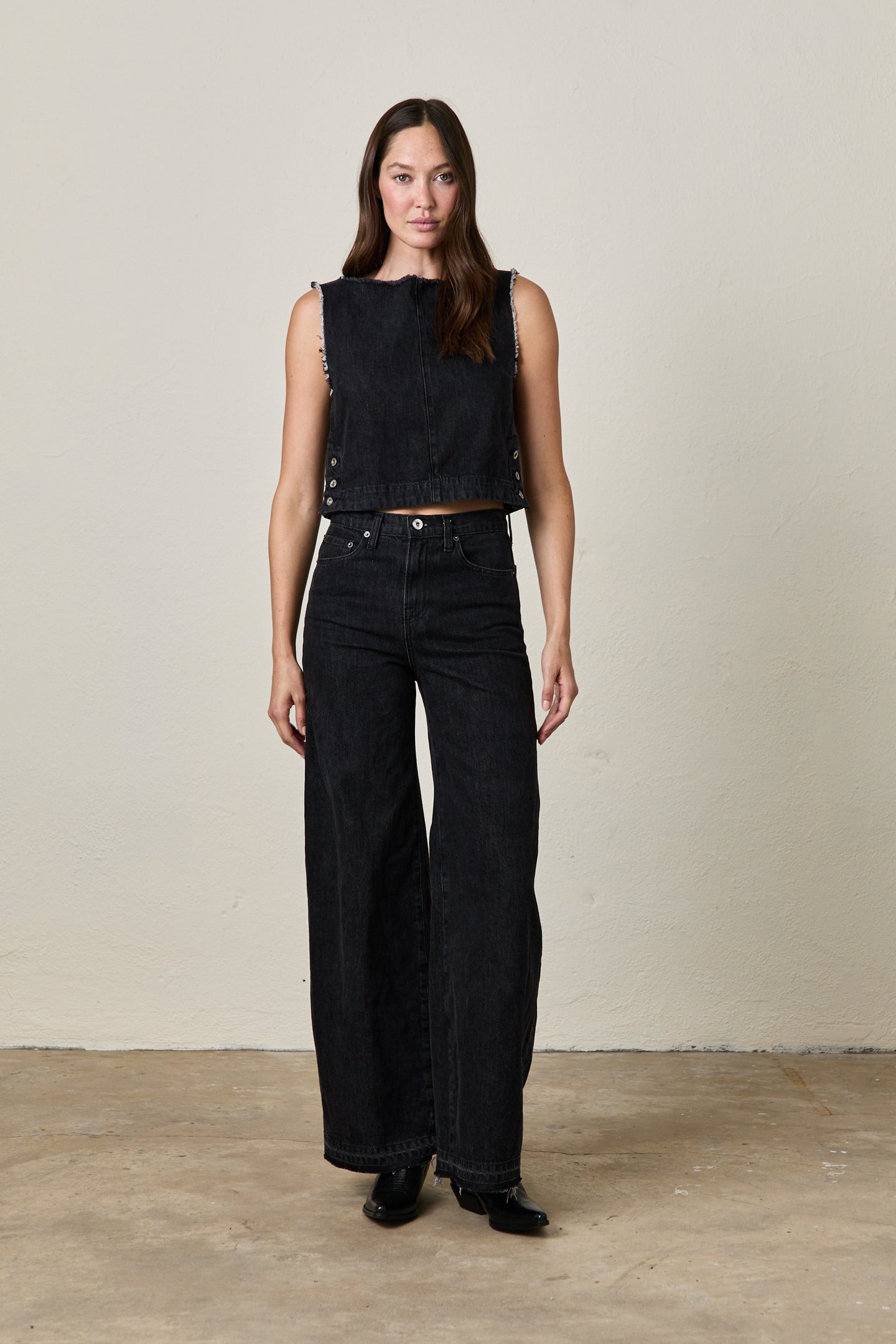 DELTA HIGH WAIST WIDE LEG JEAN / NOIR WASH