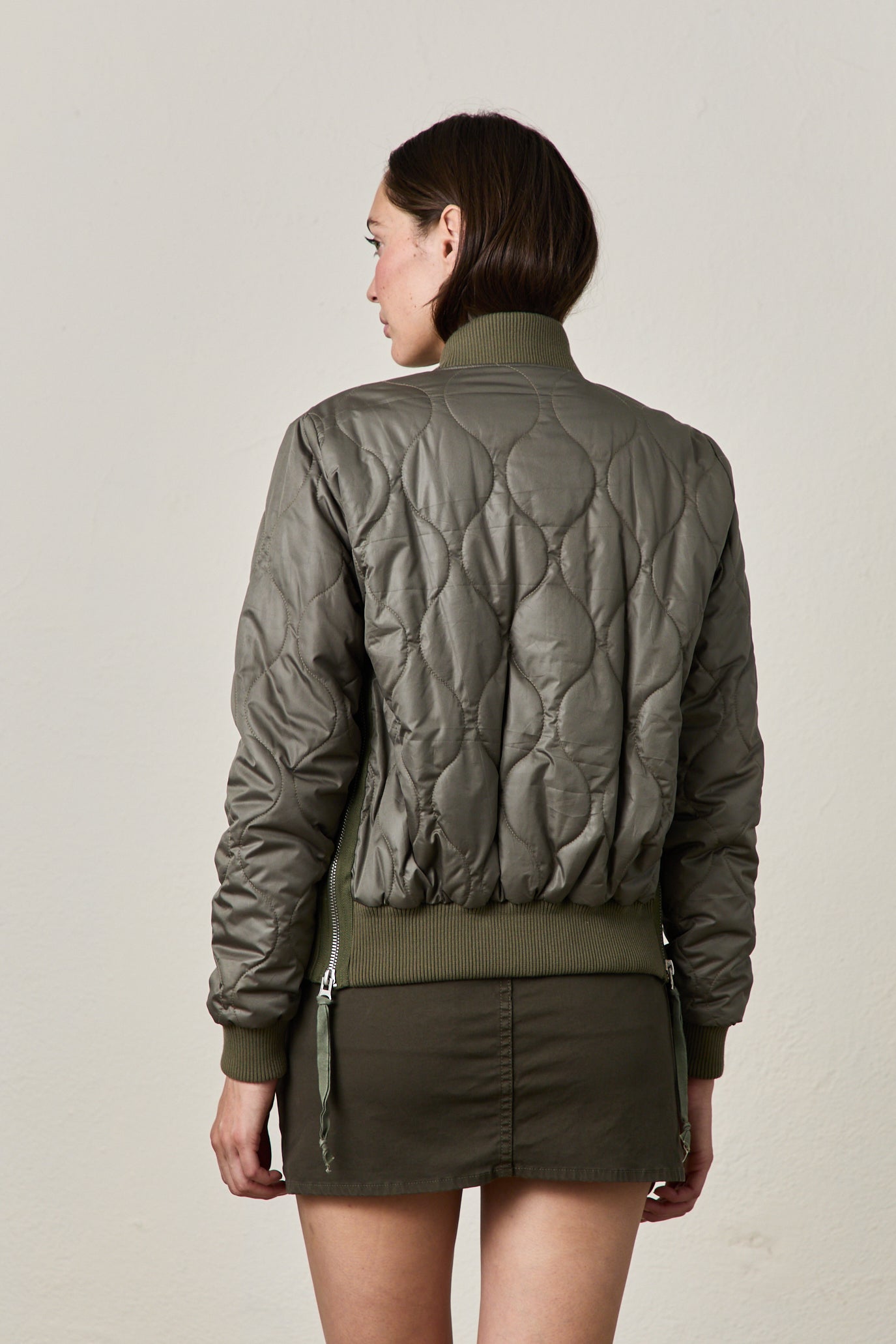 NEIL BOMBER JACKET / ARMY