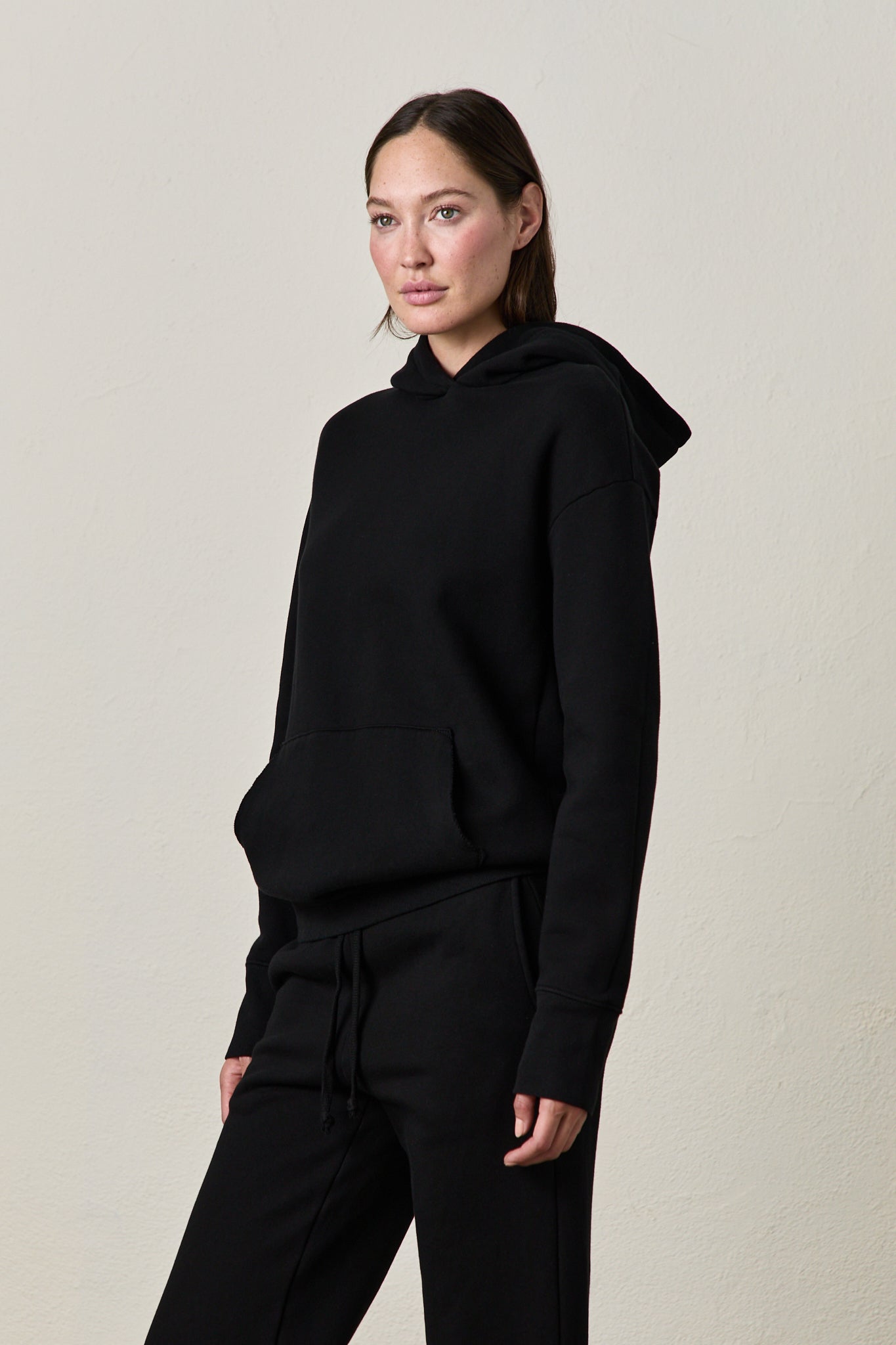 ELLIS PULLOVER HOODY / BLACK