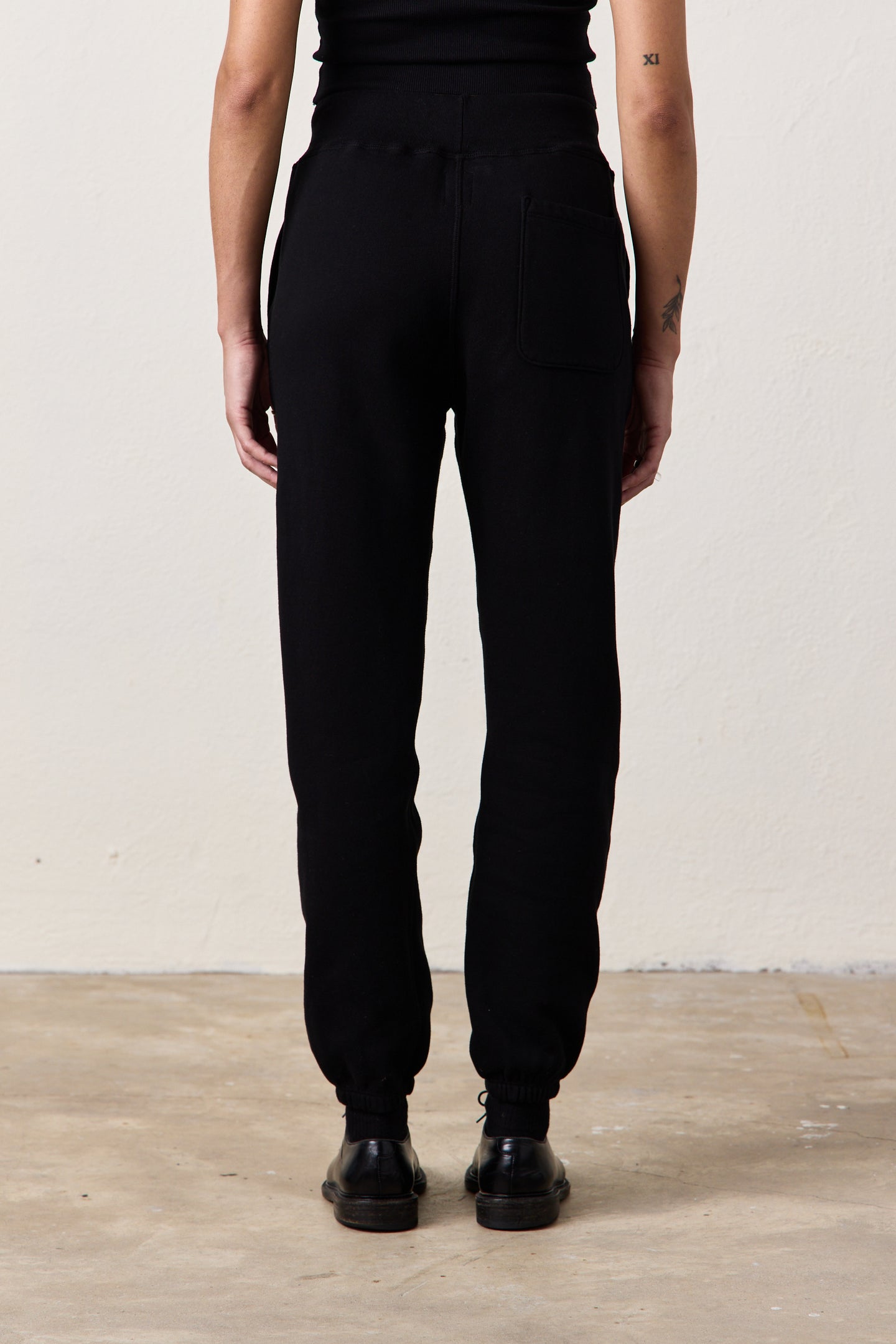 ISABELLA HIGH WAIST STRAIGHT LEG SWEATPANT / BLACK