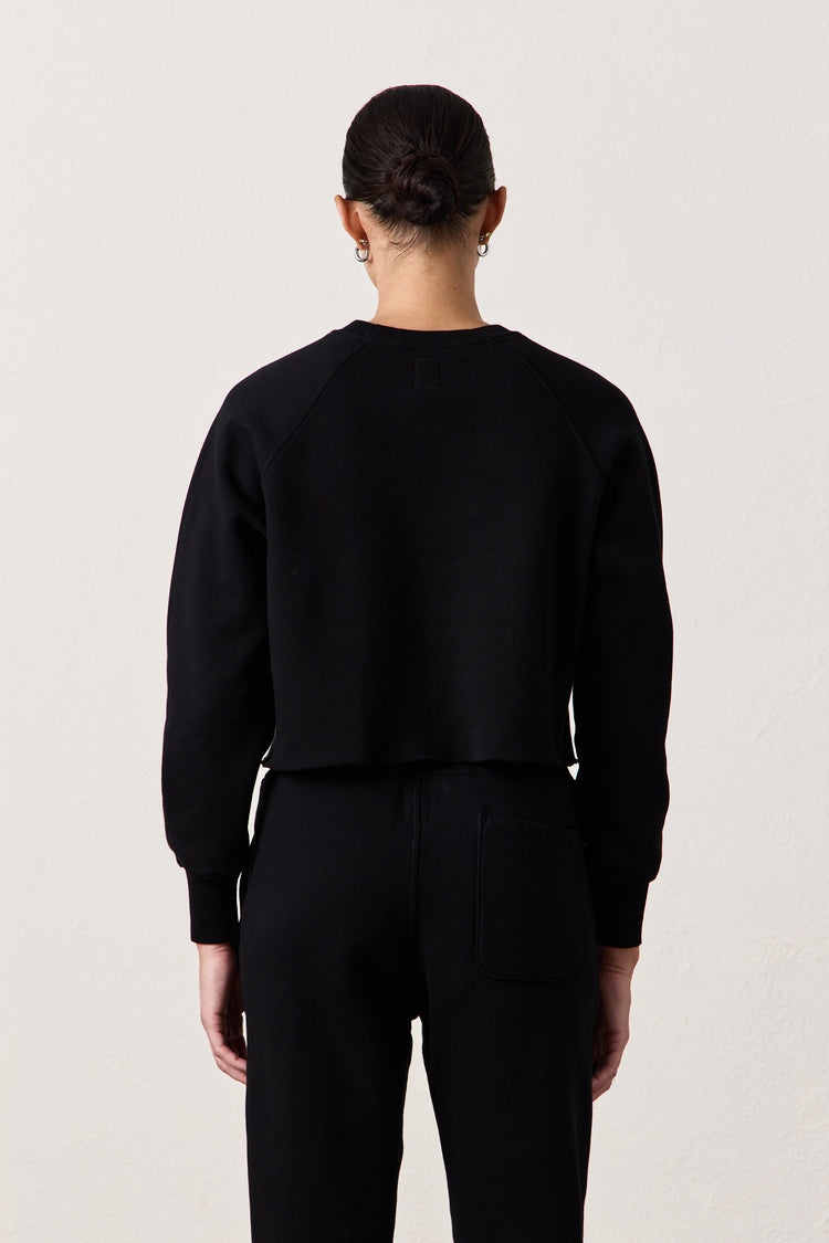 MARCO CROP COZY FLEECE SWEATSHIRT / BLACK