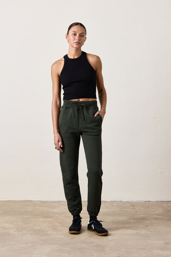 ISABELLA HIGH WAIST STRAIGHT LEG SWEATPANT / DARK OLIVE