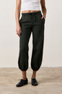 SHANE BILLOW SWEATPANT / DARK OLIVE