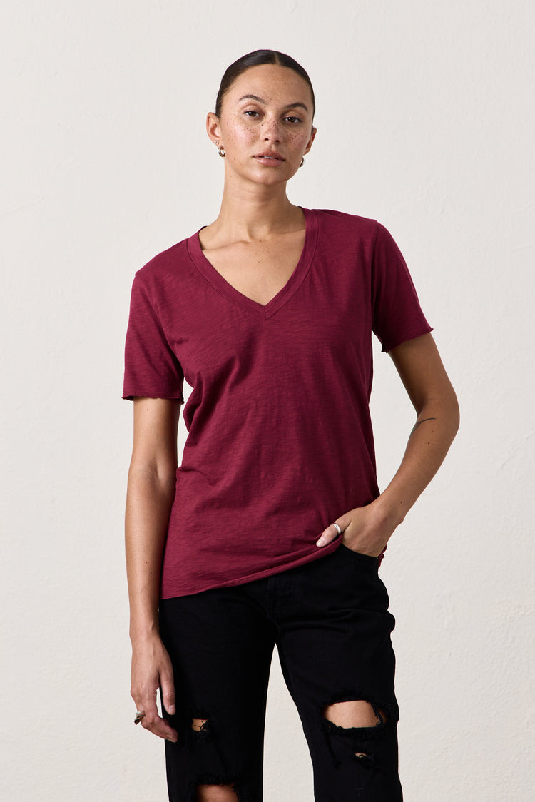 CORA RELAXED SLUB JERSEY V-NECK TEE / DARK CHERRY
