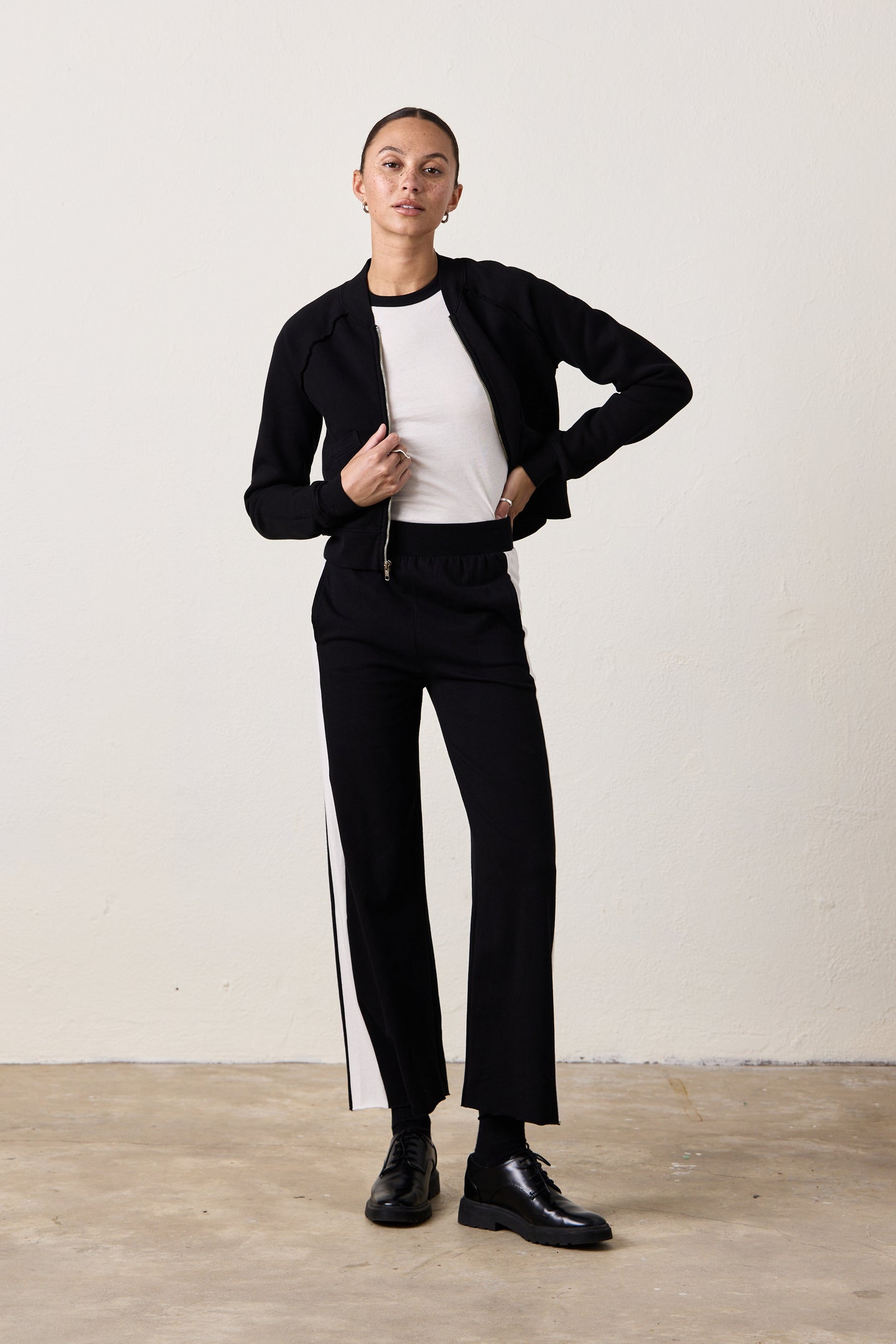 RILEY SPORT PANTS / BLACK/IVORY