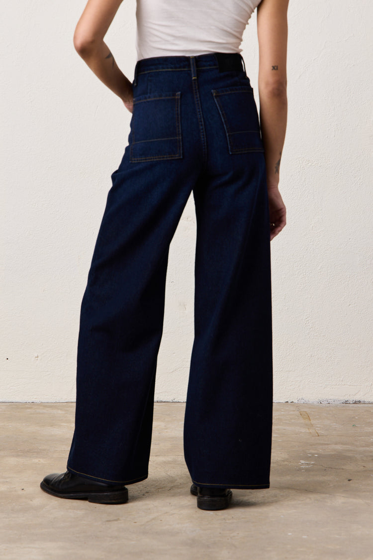 DELTA HIGH WAIST WIDE LEG JEAN / OVERCAST WASH