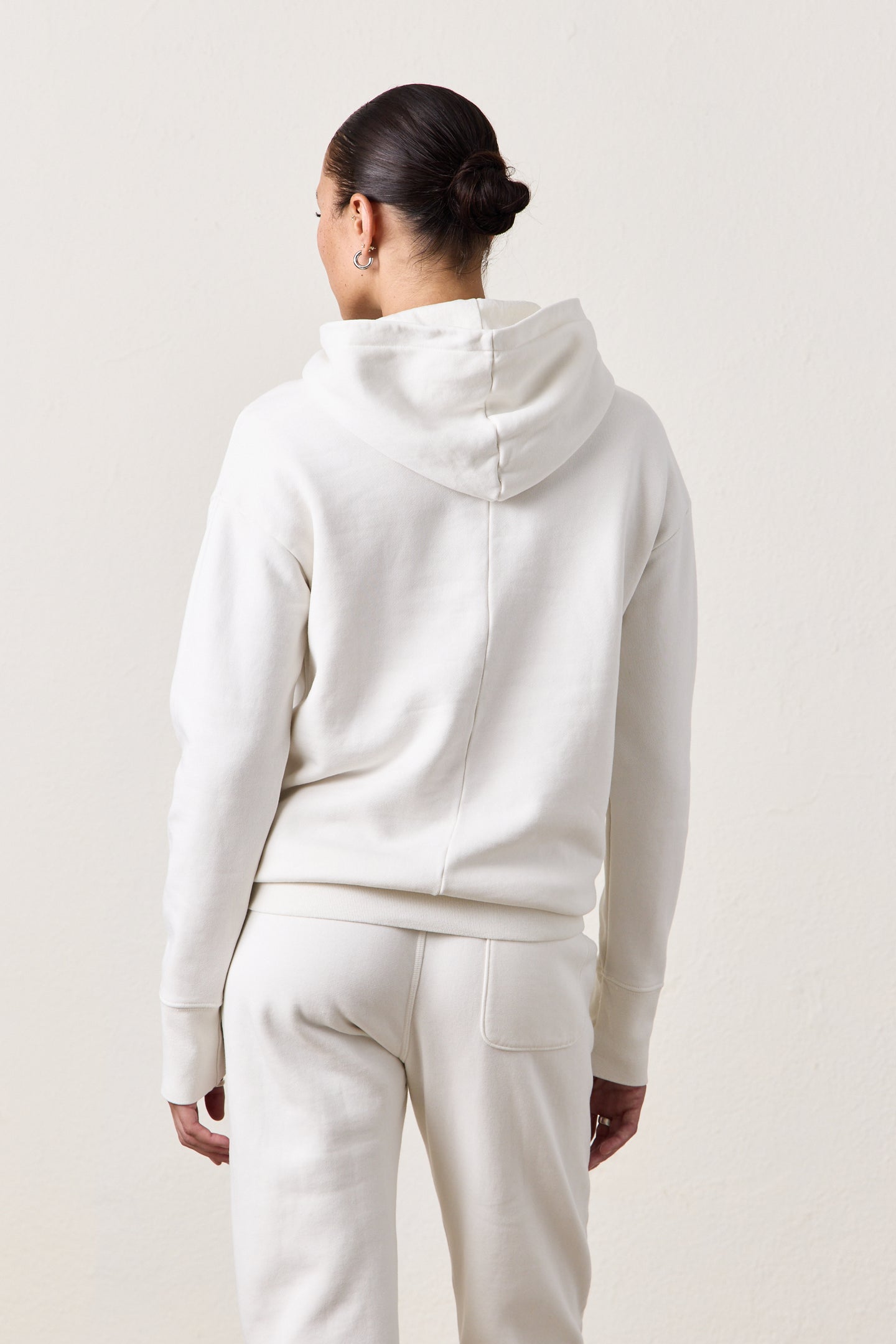 ELLIS RELAXED HOODY / SOFT WHITE