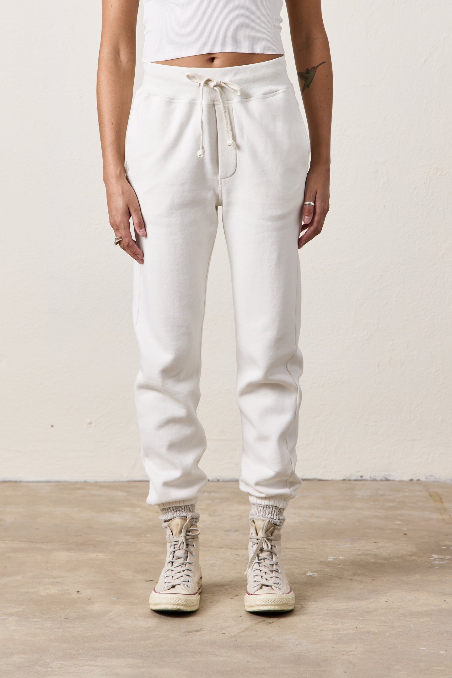 ISABELLA HIGH WAIST STRAIGHT SWEATPANT / SOFT WHITE