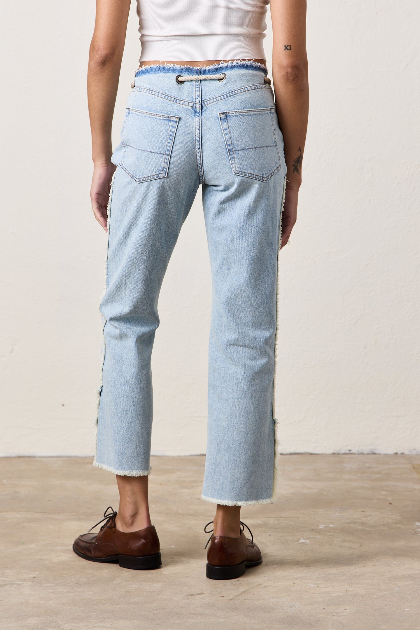 PENNY RELAXED TIE WAIST JEAN / SUNSHINE WASH