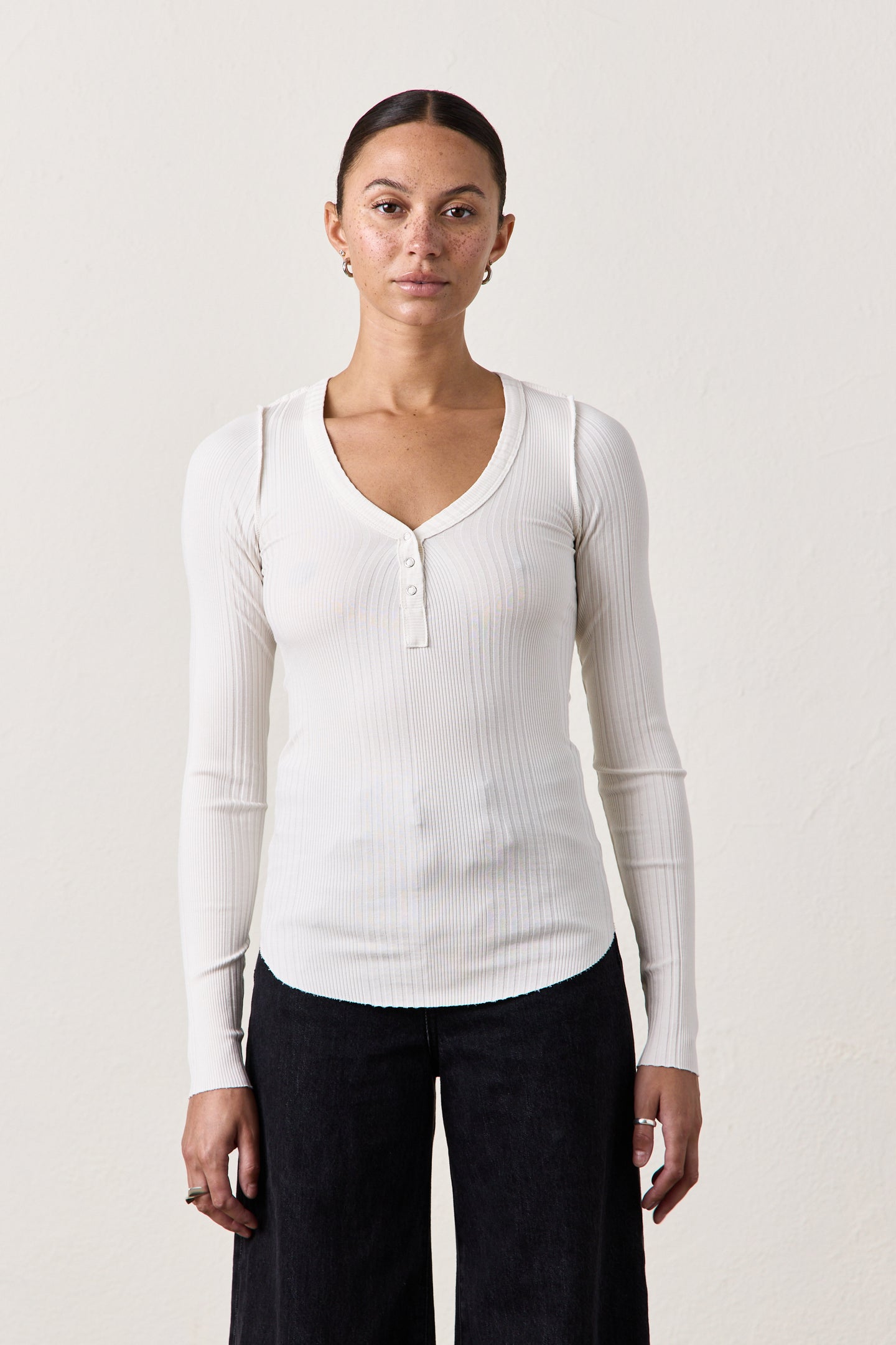 CODY RIB HENLEY / SOFT WHITE