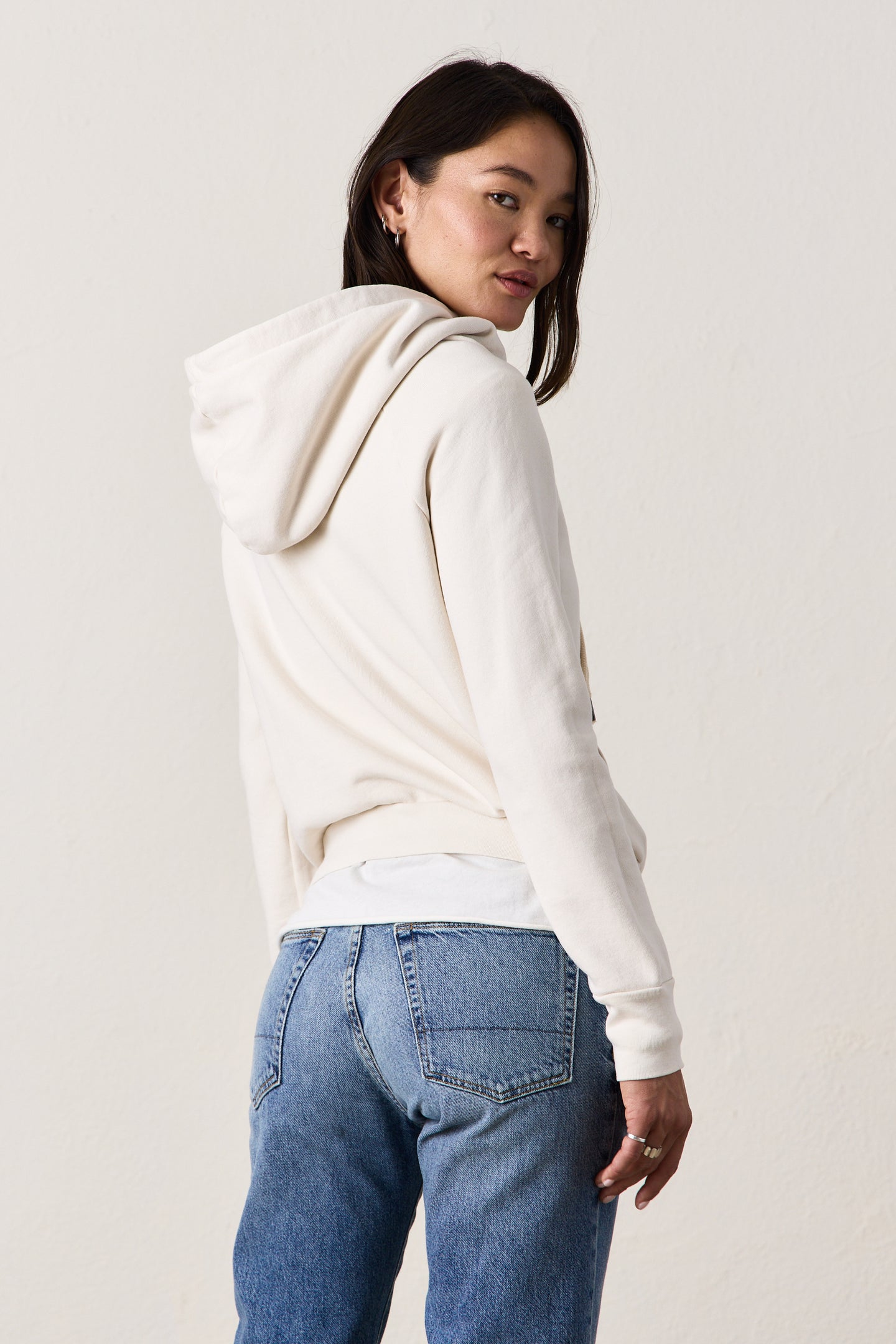 LISSE FITTED PULLOVER HOODY / IVORY