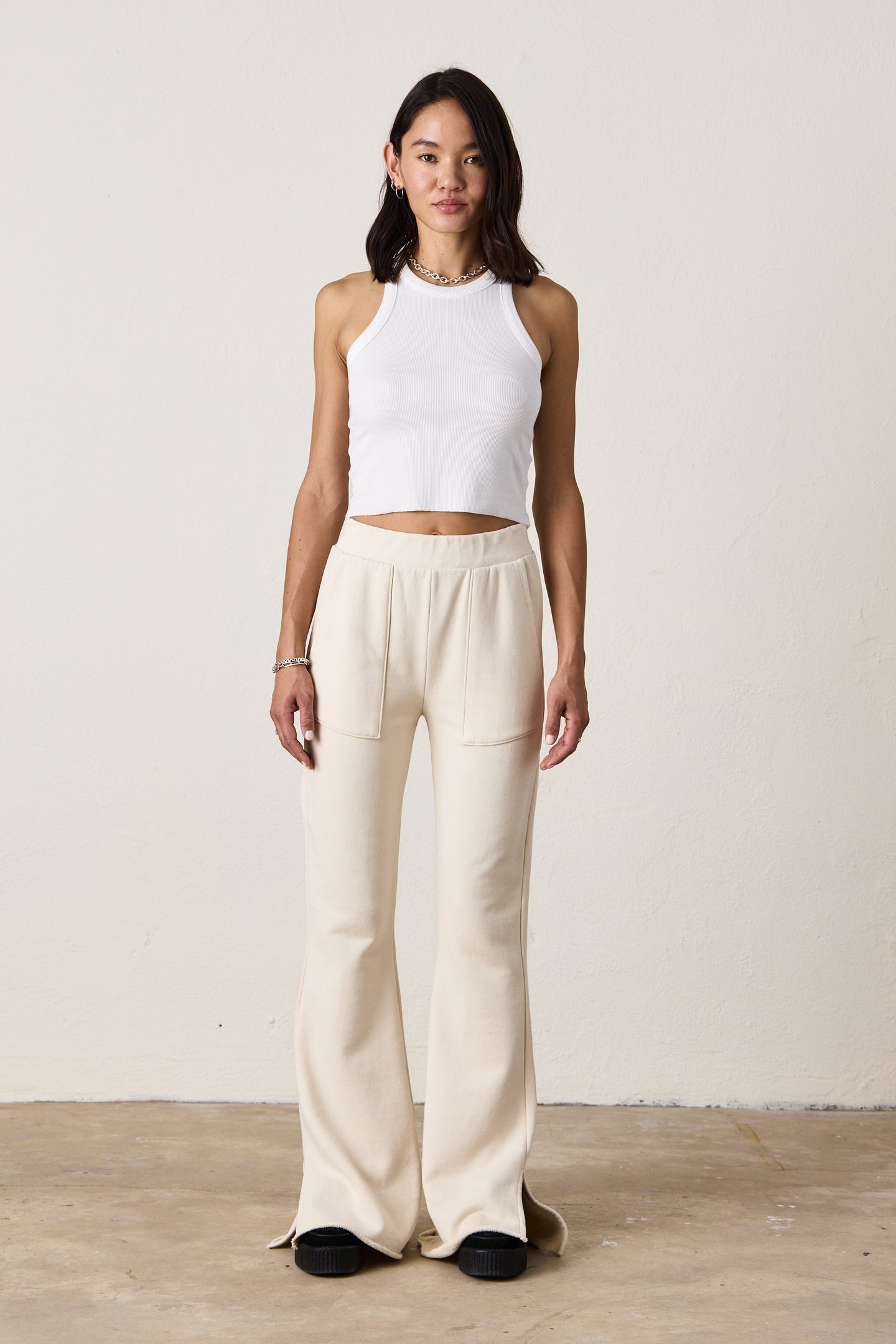 RUSTY SIDE SLIT FLAIR PANTS / PARCHMENT