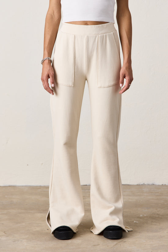 RUSTY SIDE SLIT FLAIR PANTS / PARCHMENT