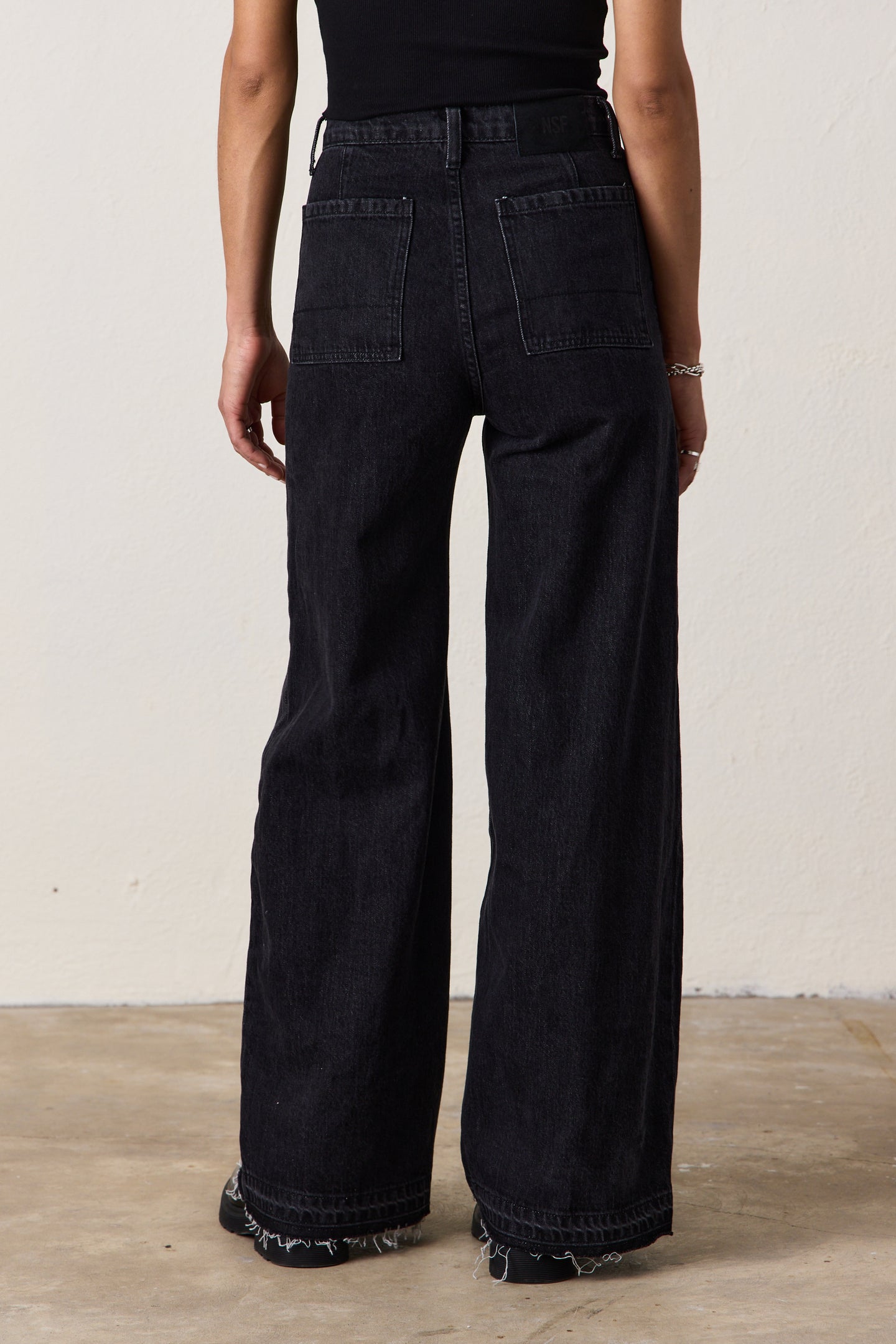 DELTA HIGH WAIST WIDE LEG JEAN / NOIR WASH