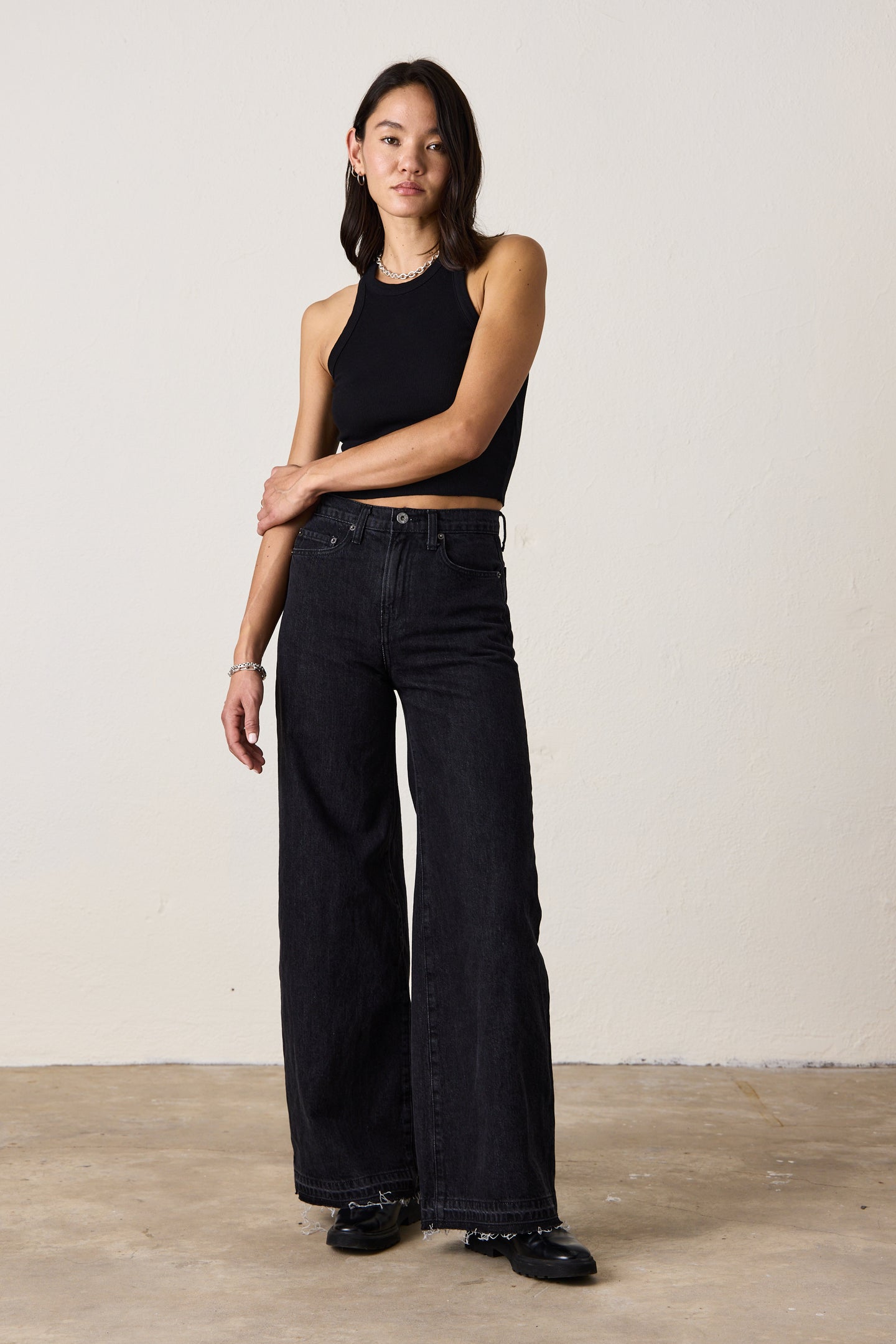 DELTA HIGH WAIST WIDE LEG JEAN / NOIR WASH