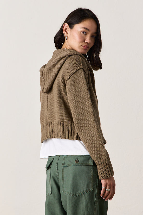 MILLS ZIP FRONT HOODED SWEATER / KHAKI