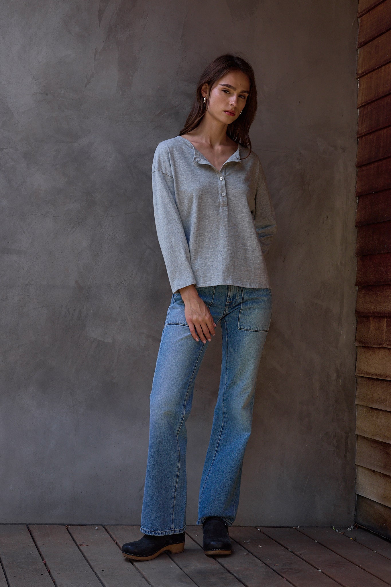 Women's Tee – NSF Hazel Boxy Vintage Jersey Henley in Heather Gray