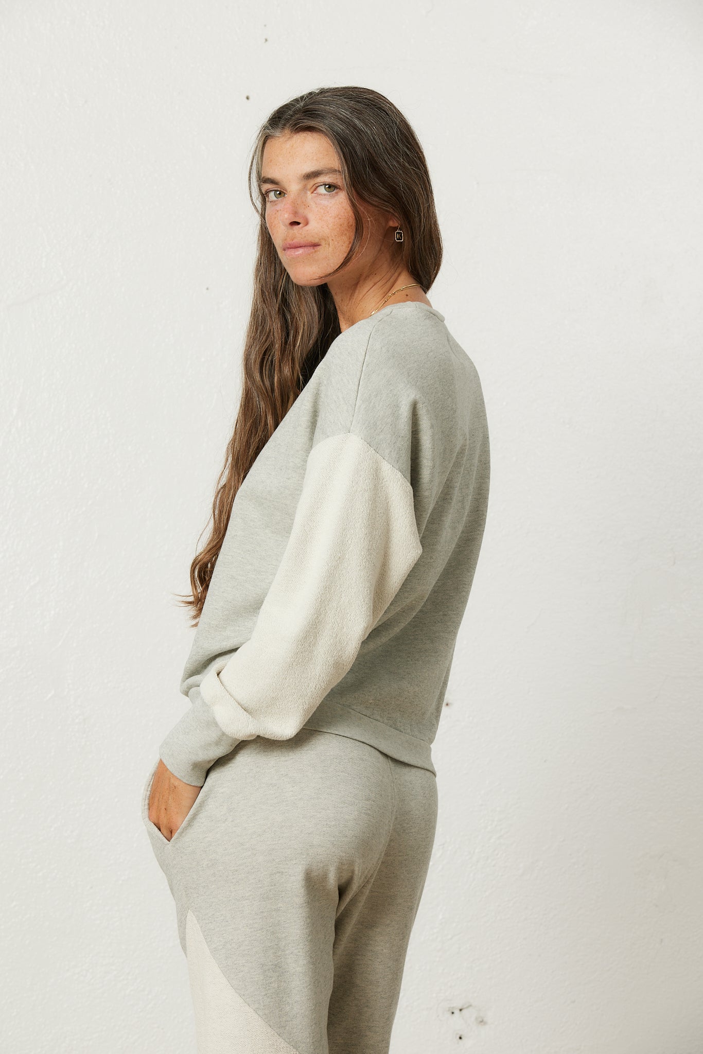 CJ CREW SWEATSHIRT / HEATHER GREY