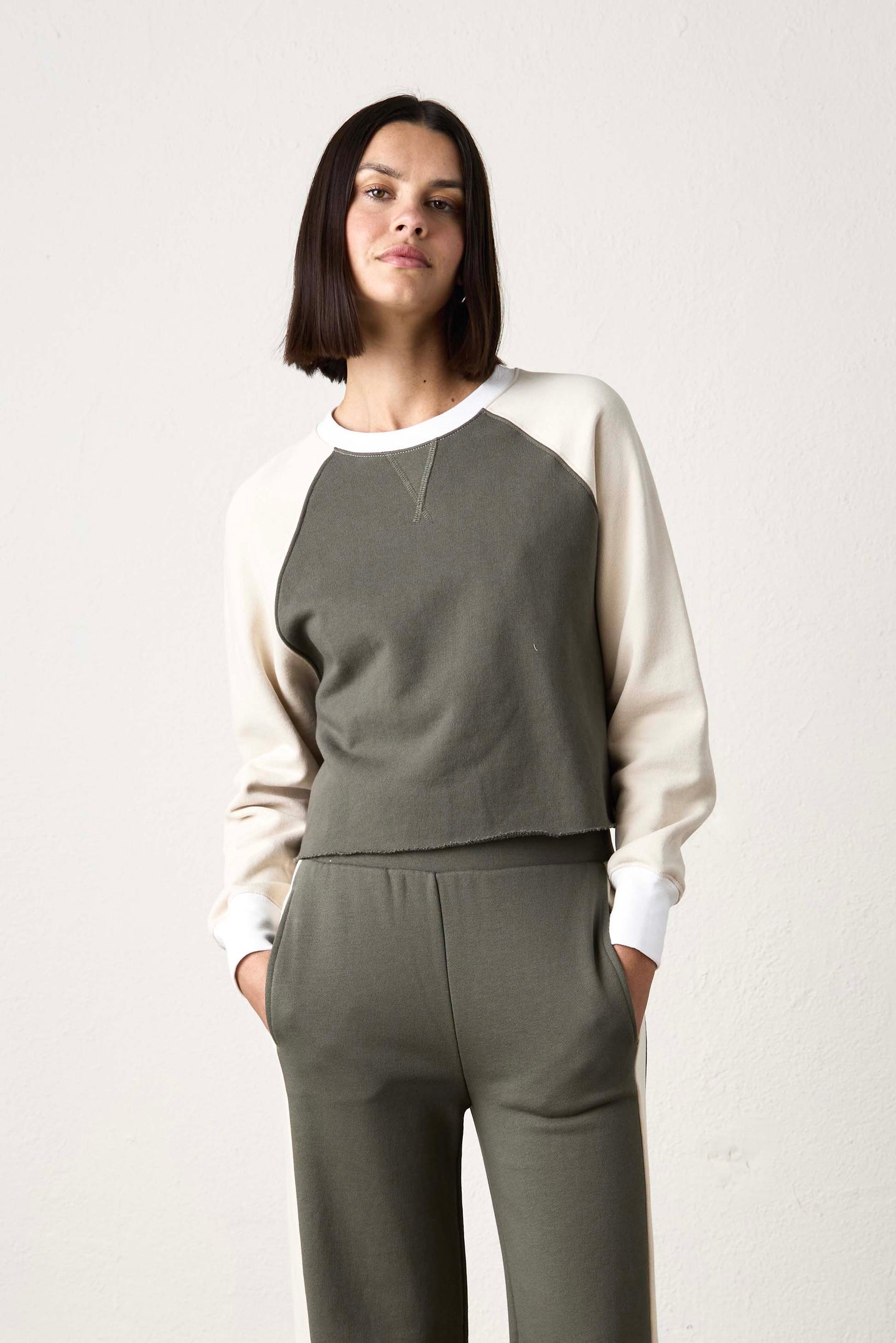 MARCO CROP LOOP TERRY SWEATSHIRT / OLIVE/IVORY