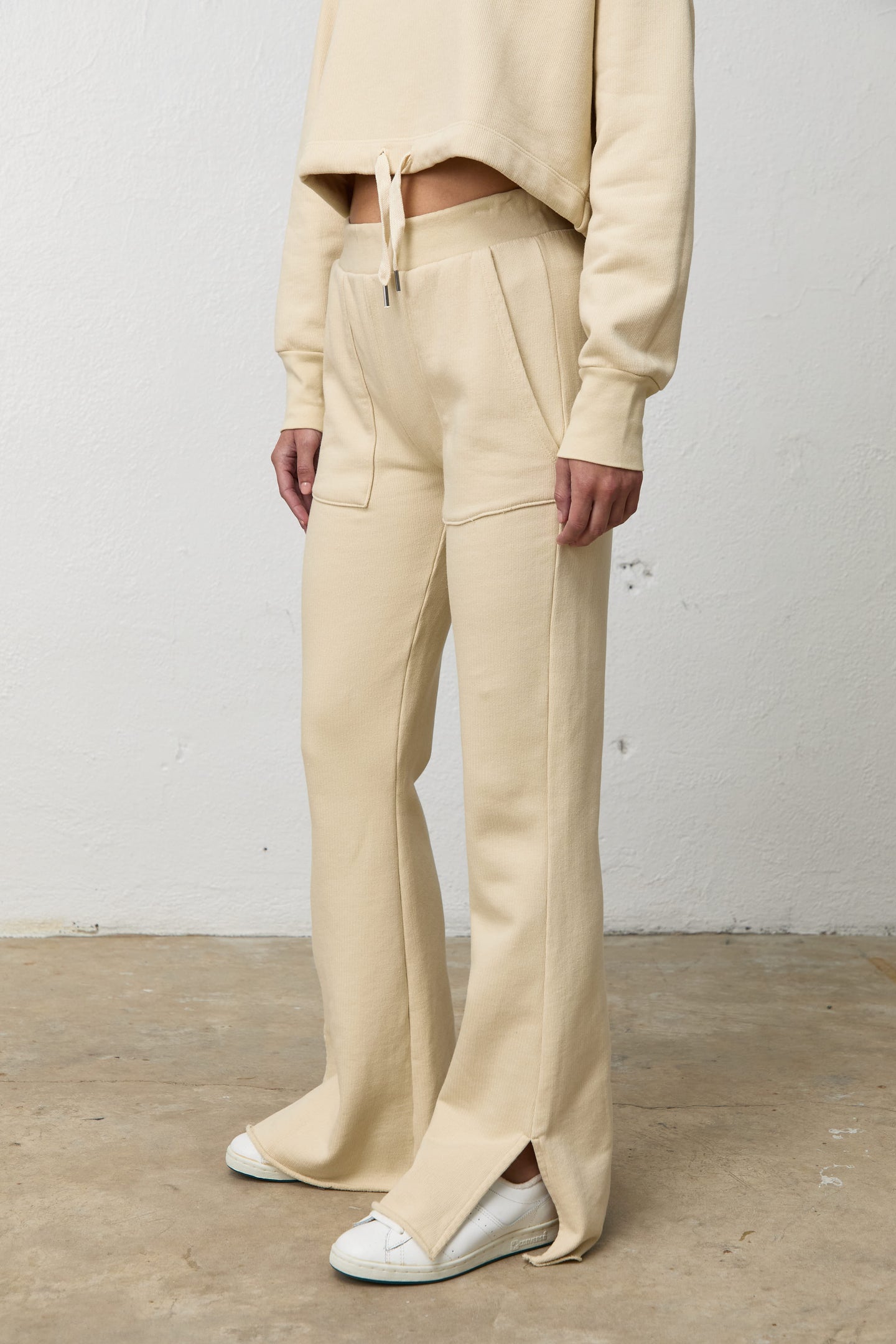 RUSTY SIDE SLIT FLAIR PANT / NATURALE