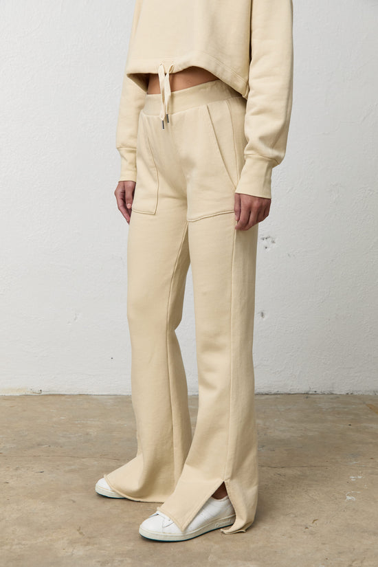 RUSTY SIDE SLIT FLAIR PANT / NATURALE