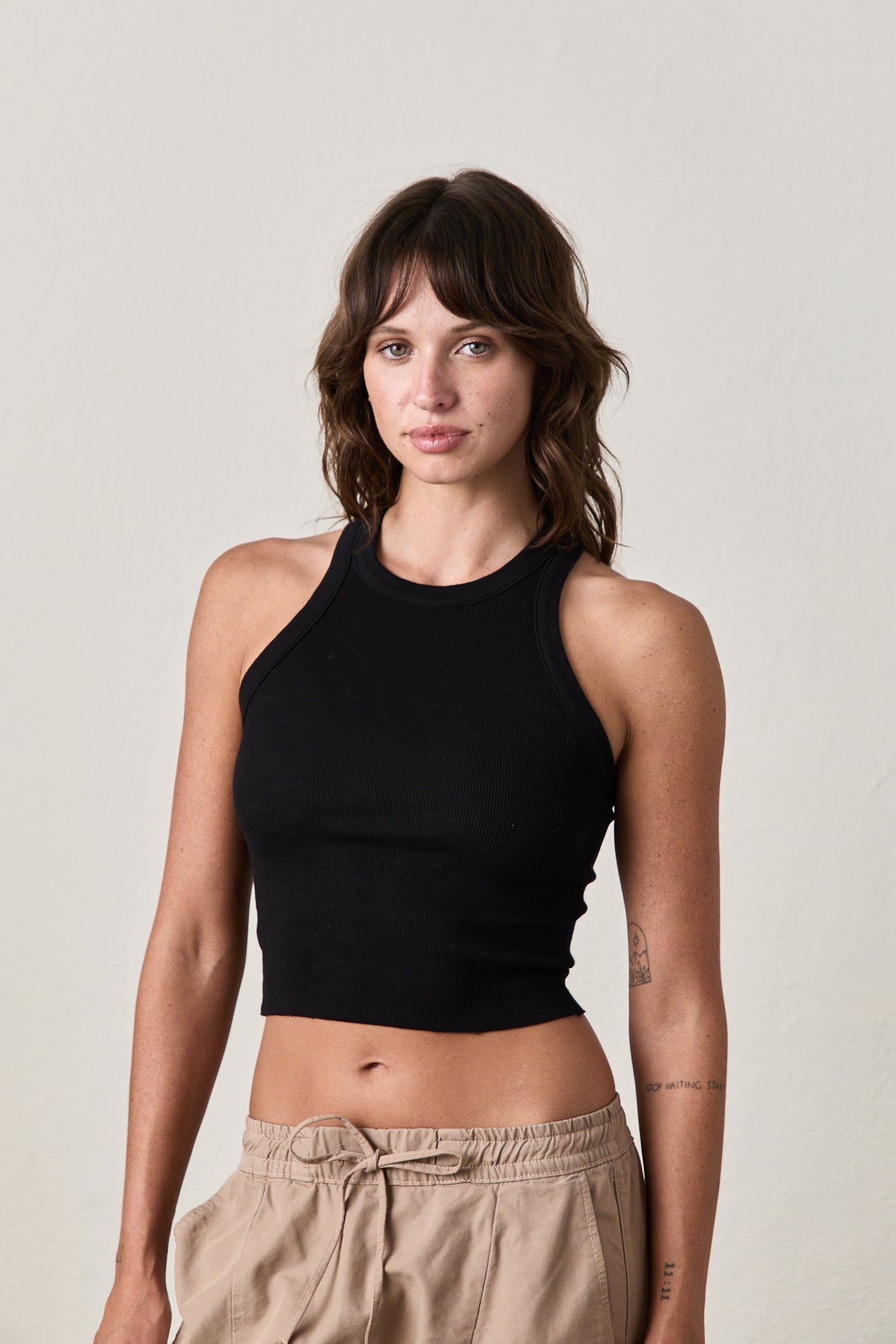 AMAYA CROP TANK / BLACK