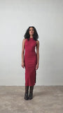 AMELIA SLEEVELESS CREW DRESS / DEEP RED